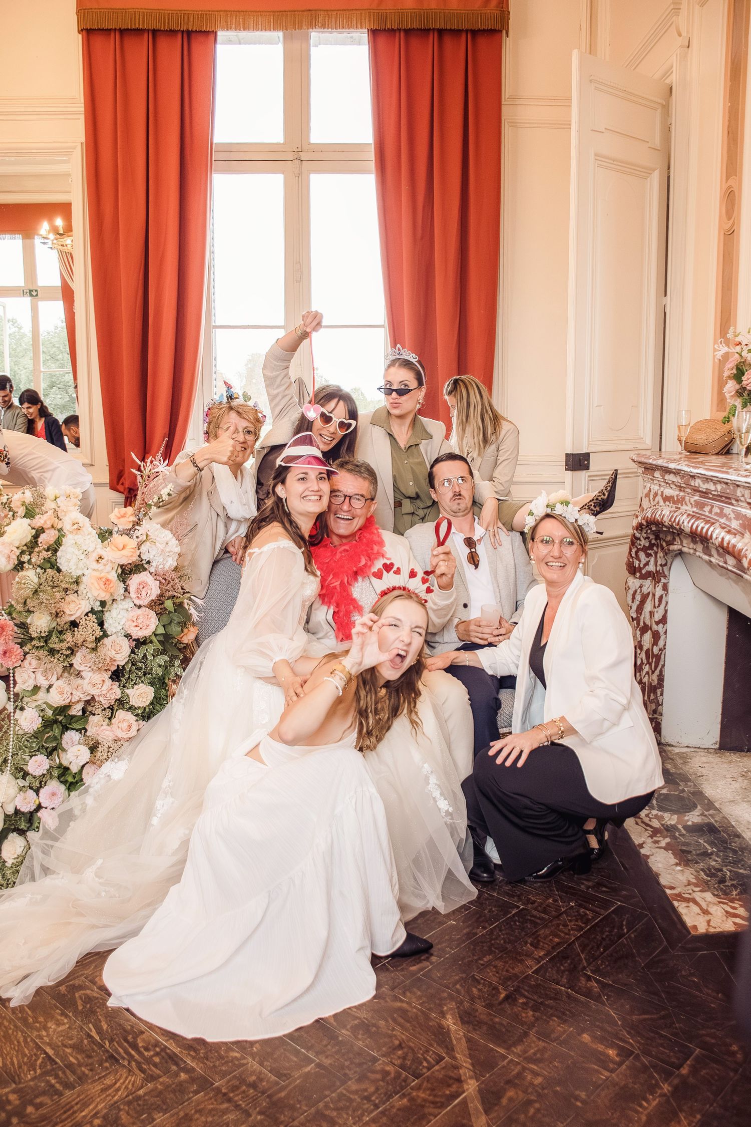 Photographe mariage Le Mans - Photo de groupe au château de vair.
