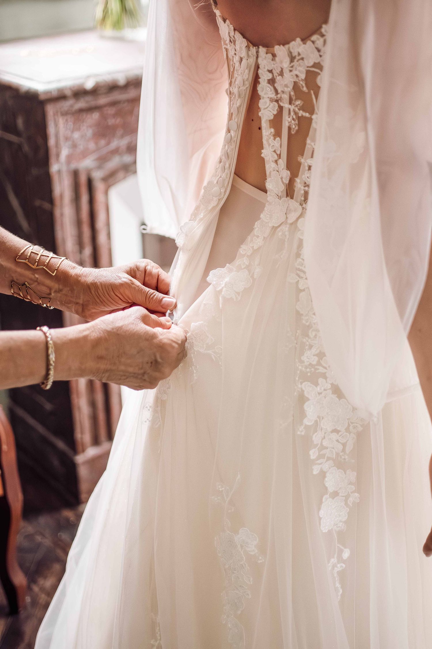 Photographe mariage Le Mans - Préparatifs de la mariée au château de Vair