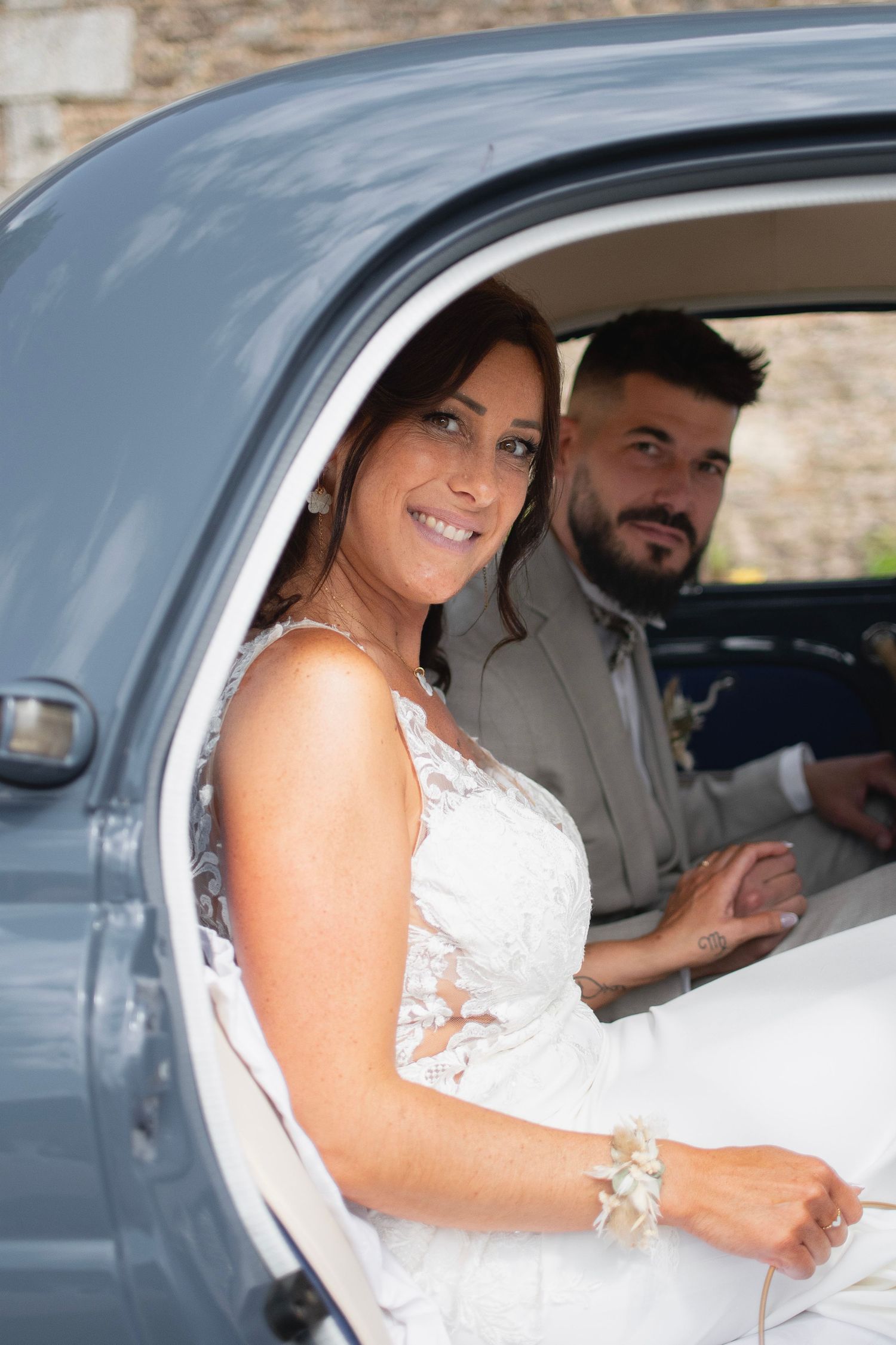 Photographe mariage Le Mans - Arrivée des mariés au domaine de la Touche