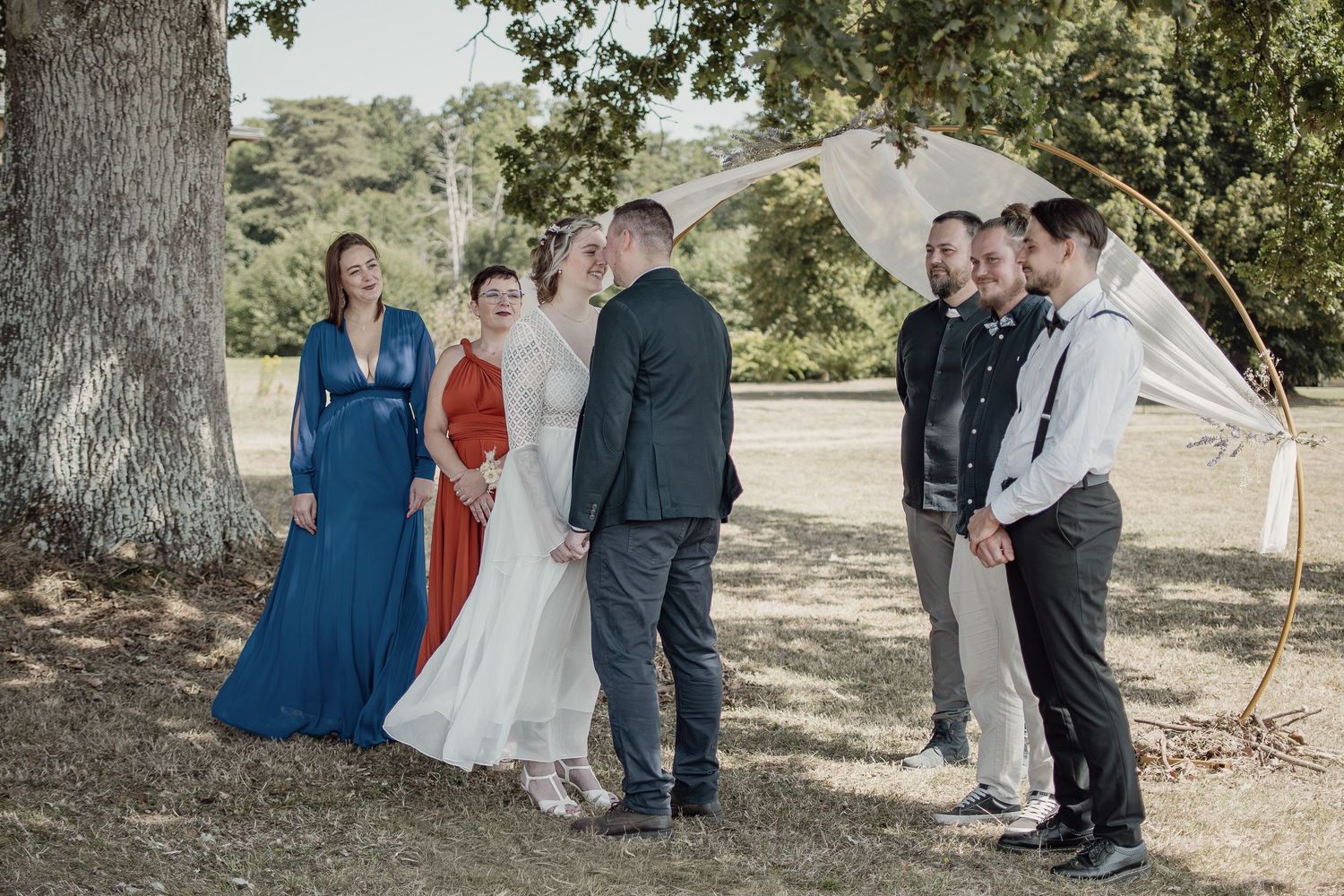 Photographe mariage Le Mans - Echange de voeux cérémonie laïque au château de marine à bazouges