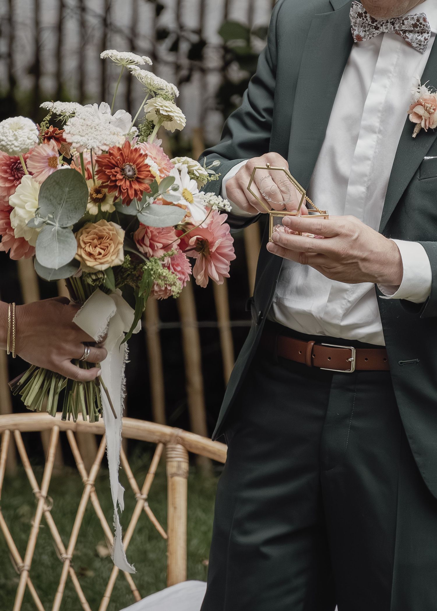 Photographe mariage Le Mans - Alliances au domaine du Moulin Neuf