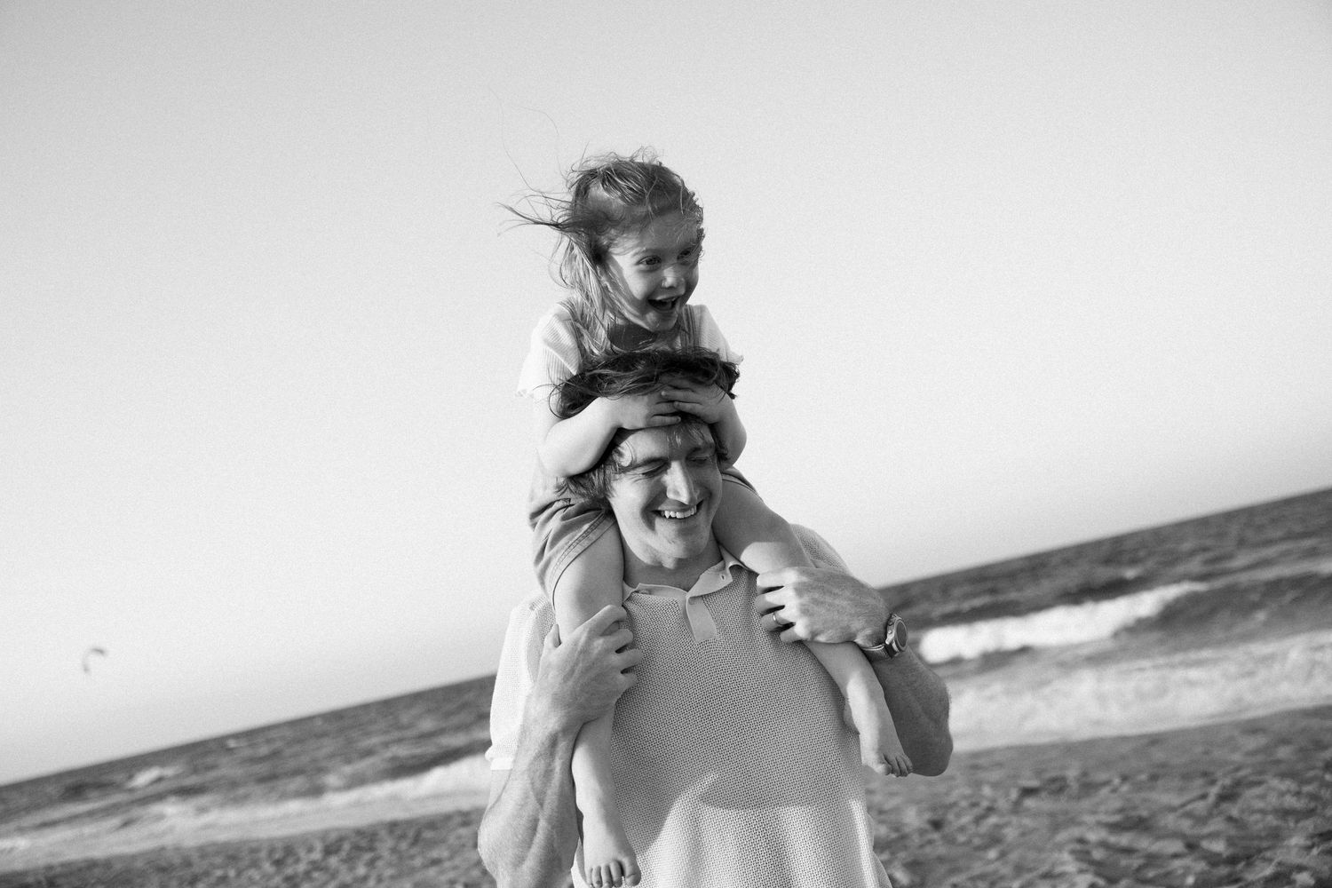 Virginia Beach family photographer captures extended family photos in Sandbridge VA