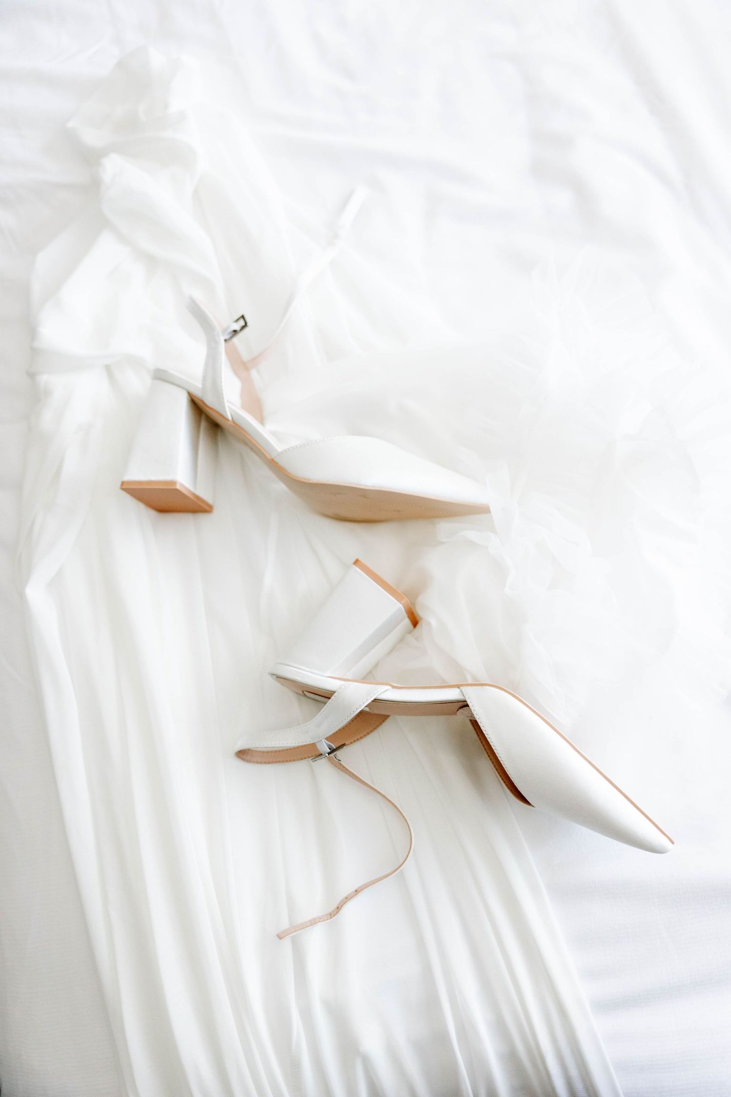 Virginia Beach wedding photographer. Historic Cavalier Wedding