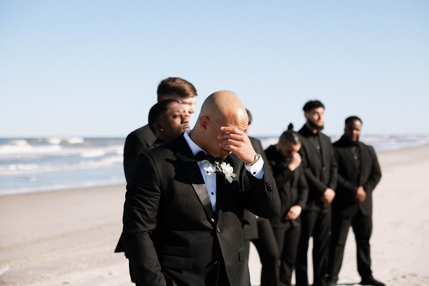 Virginia Beach wedding photographer photographs intimate wedding in the outer banks, nc