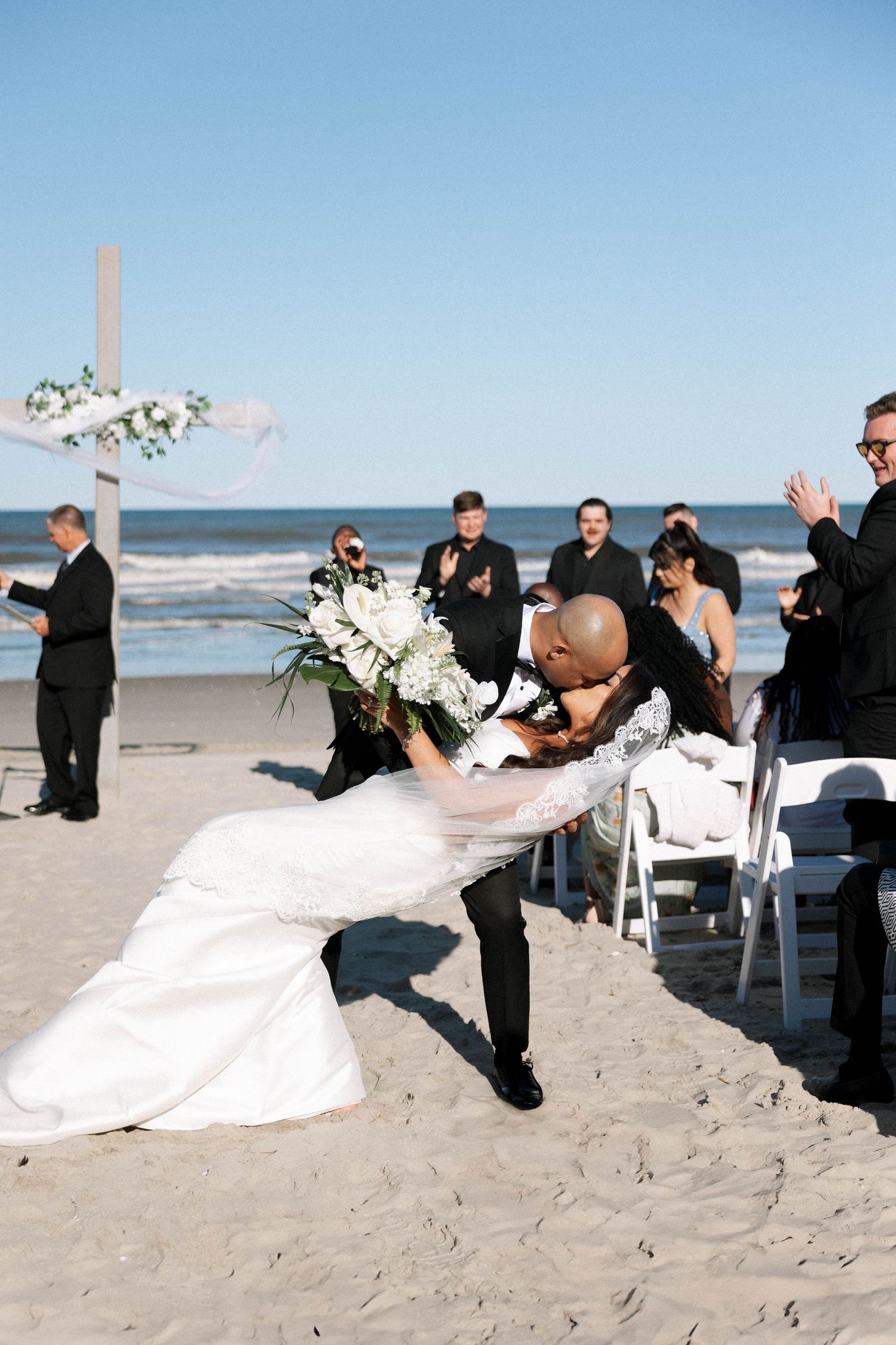 Virginia Beach wedding photographer photographs intimate wedding in the outer banks, nc