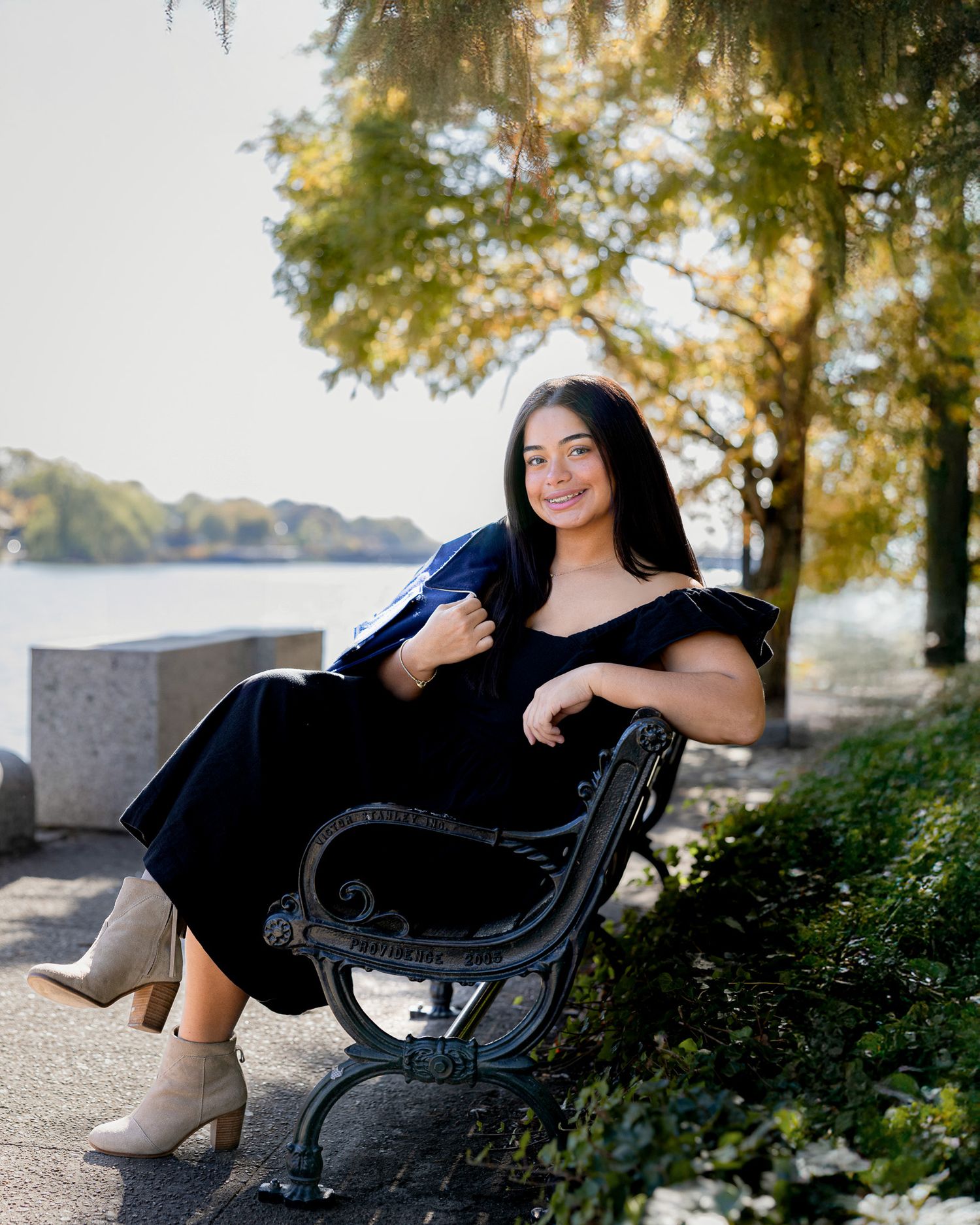 Timeless lifestyle photography captured across Rhode Island — from Newport to Providence, blending story and style.