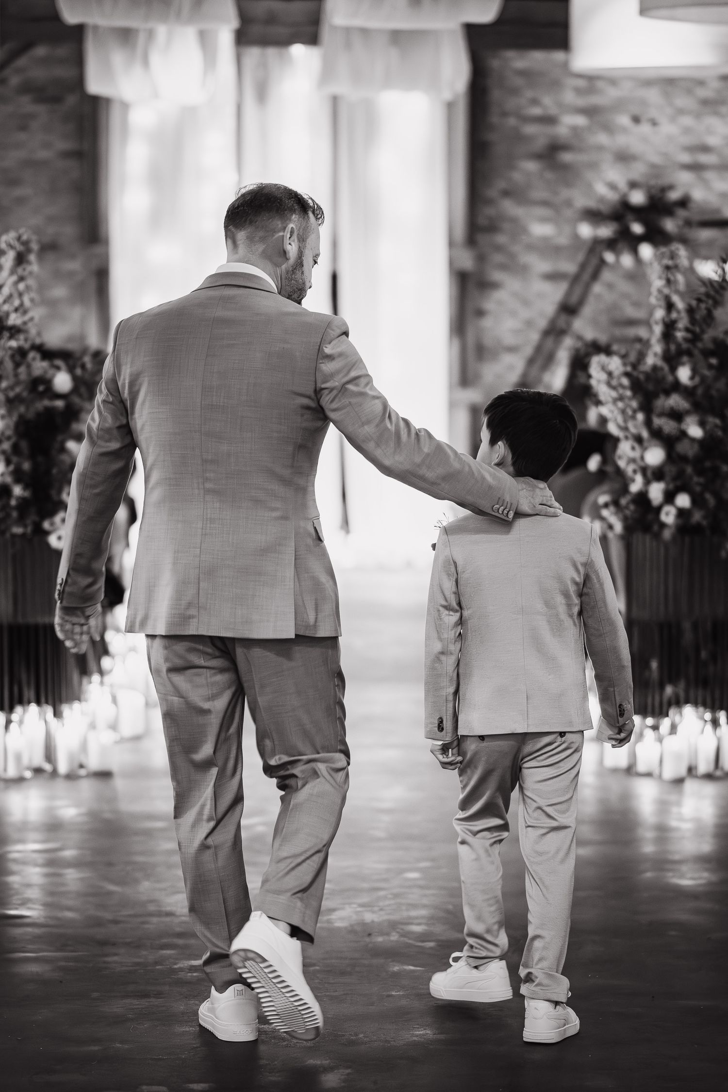 Authentic and timeless wedding moments captured in Piemonte, Northern Italy.