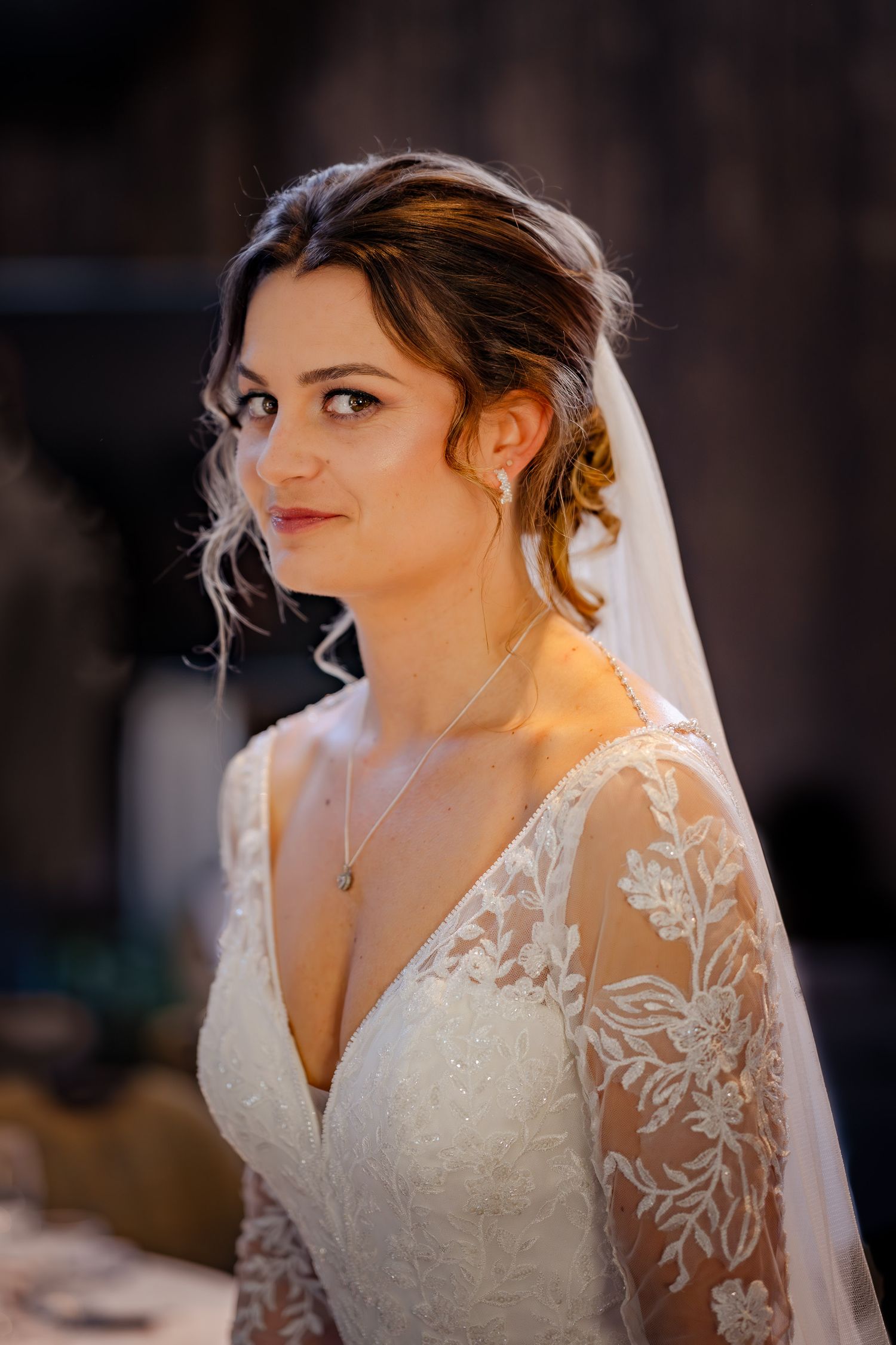 Dreamy light and refined storytelling for stylish Italian weddings.
