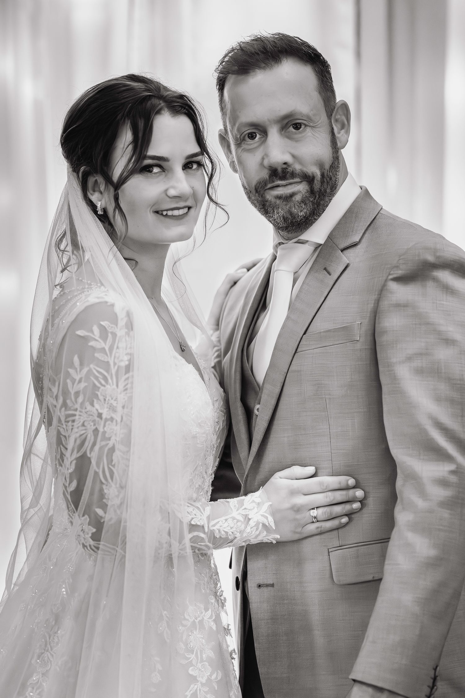 Ivory Destination by Michelle | Stylish and timeless wedding photography in Italy.