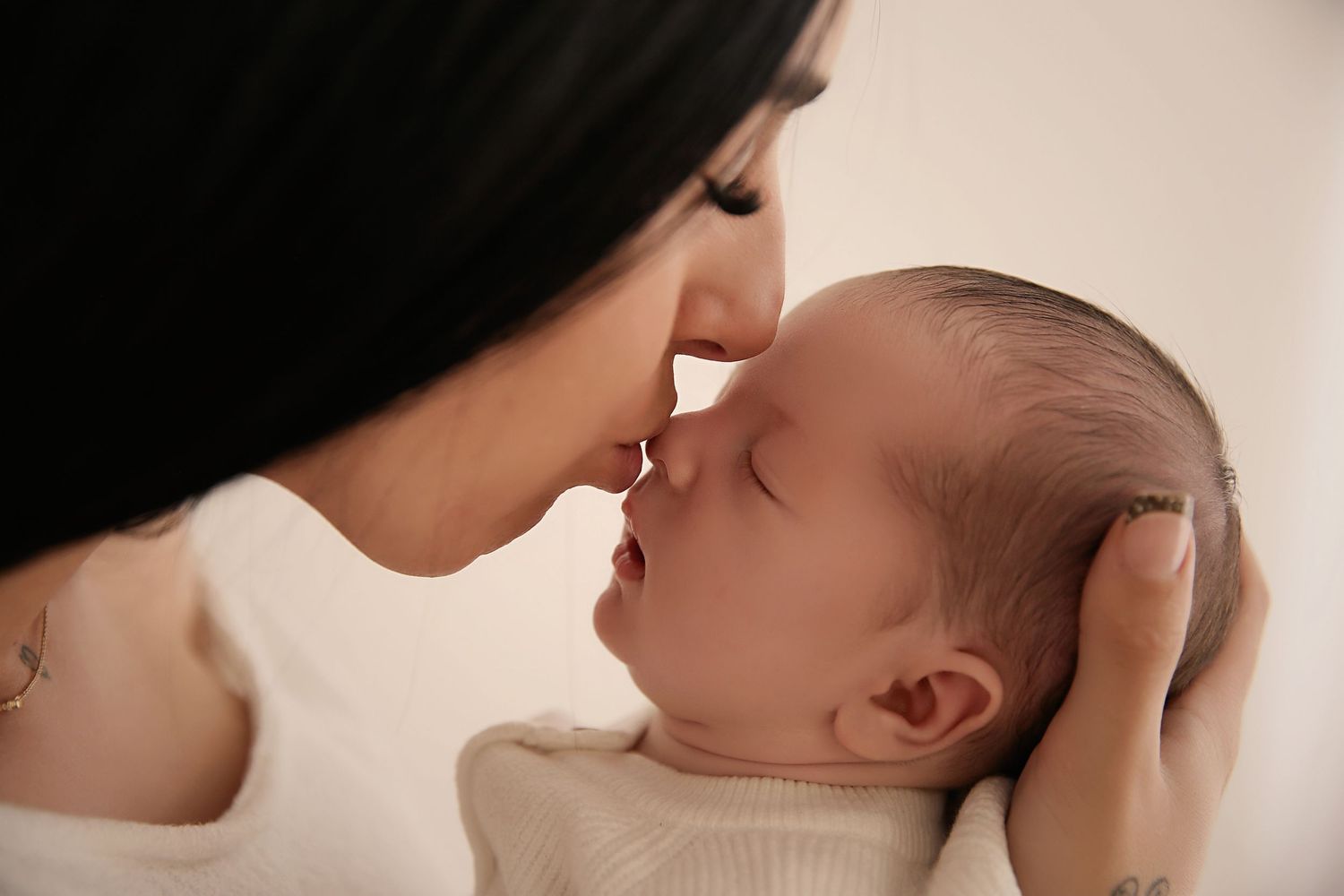 Maitland placenta encapsulation, Maitland Placenta Capsules, Maitland newborn photographer, Maitland maternity photographer,