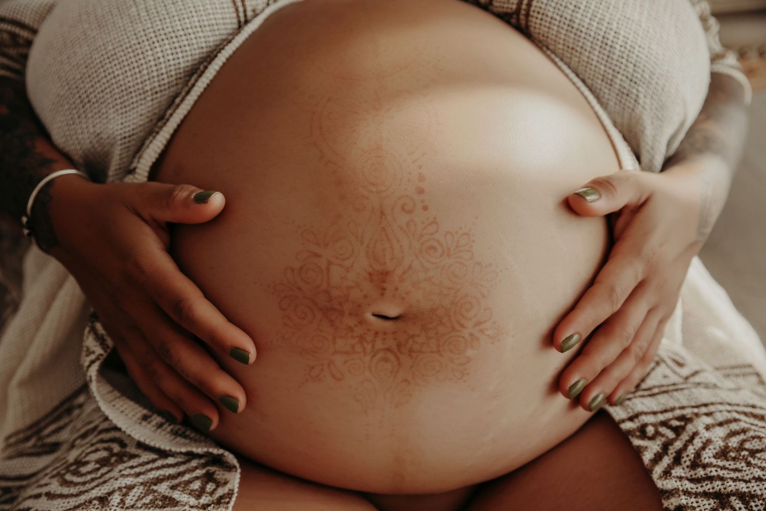 Maitland placenta encapsulation, Maitland Placenta Capsules, Maitland newborn photographer, Maitland maternity photographer,