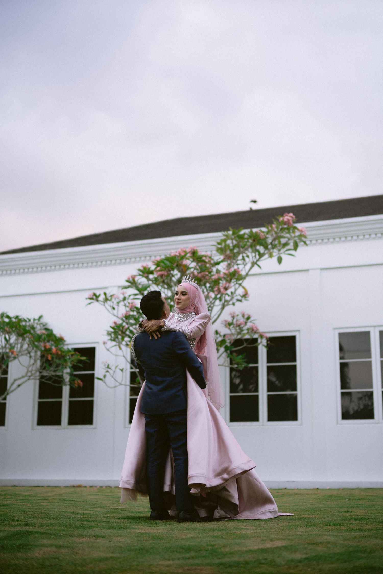 Blackcassette based in Johor Bharu. Production house, MCP, Studio and wedding. Wedding.