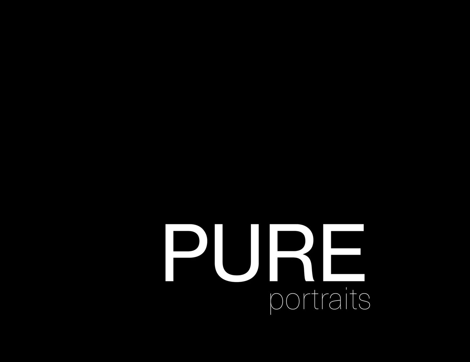 Grafik mit schwarzem Hintergrund und dem Titel „Pure Portraits“ für eine natürliche Portraitserie.