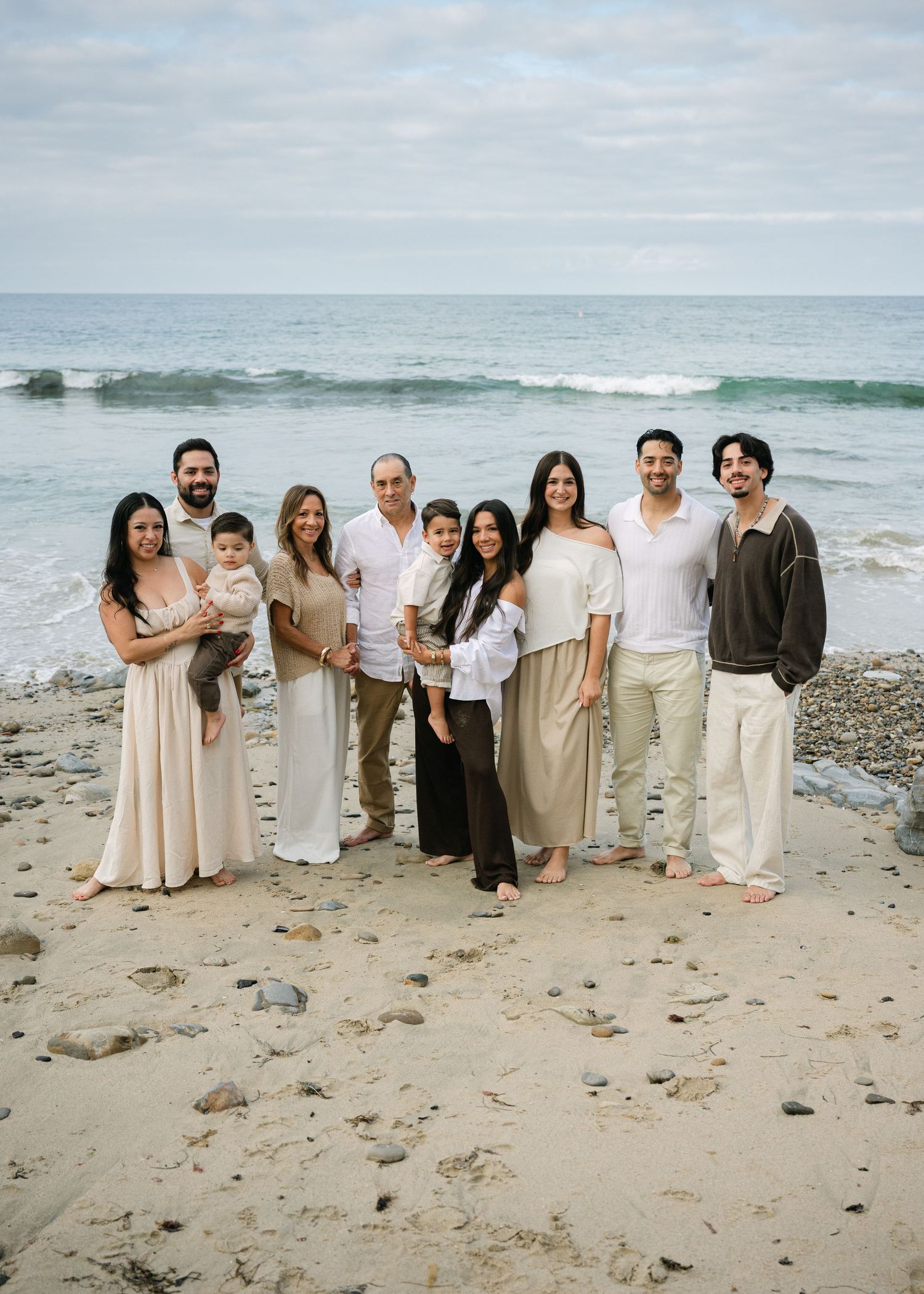 Newport Beach Extended Family Photographer 
Extended Family Photos at Little Corona Del Mar Beach