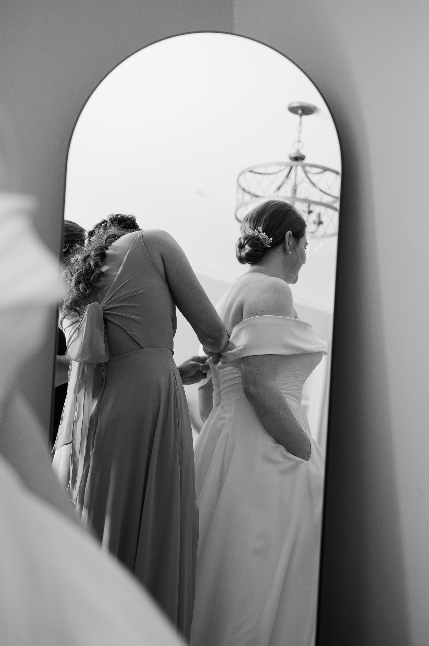 bride getting ready at ellicott city wedding