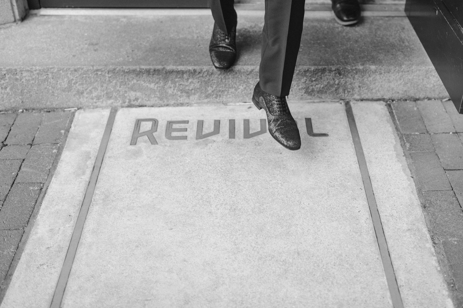 revival hotel baltimore maryland entryway