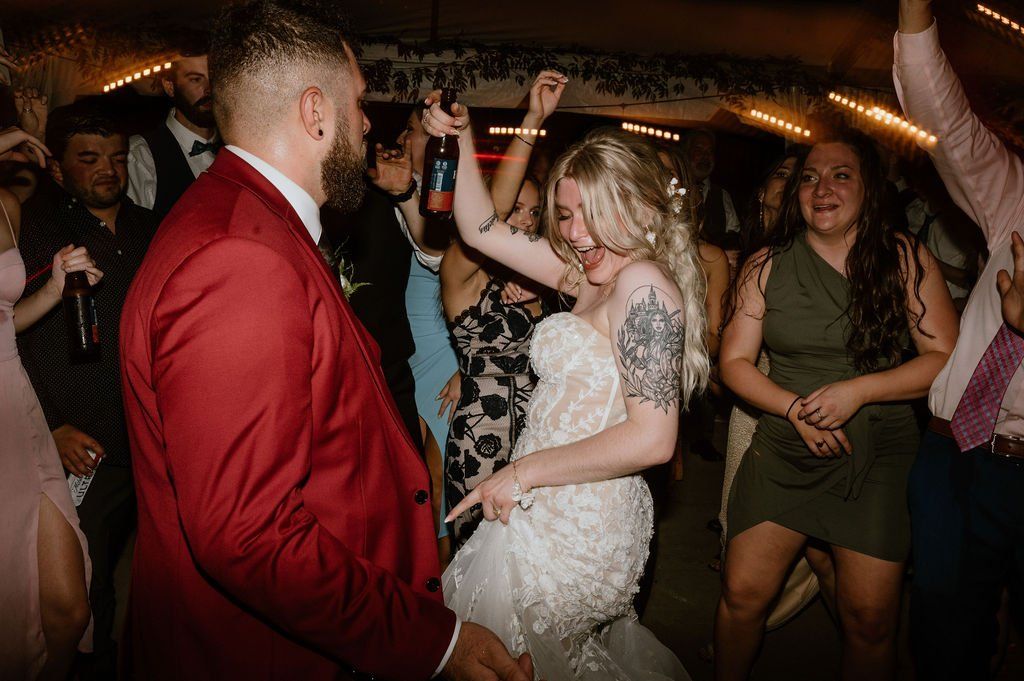 how to shutter drag wedding reception lighting dragging the shutter long exposure photography wedding photography