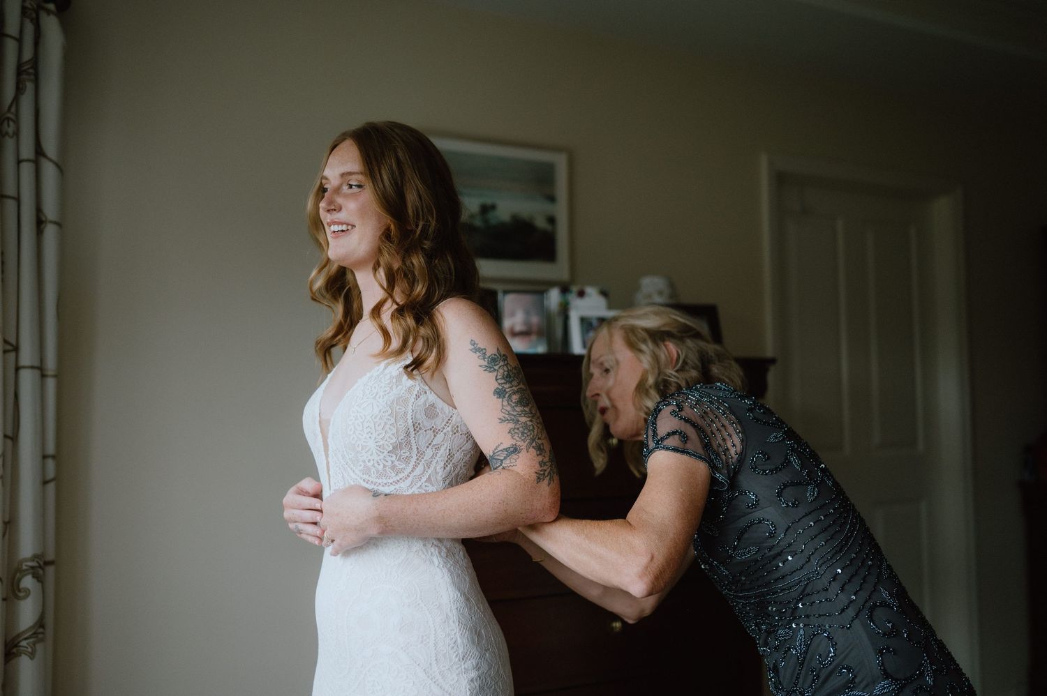 bride wedding dress backyard wedding maryland documentary wedding photographer redhead