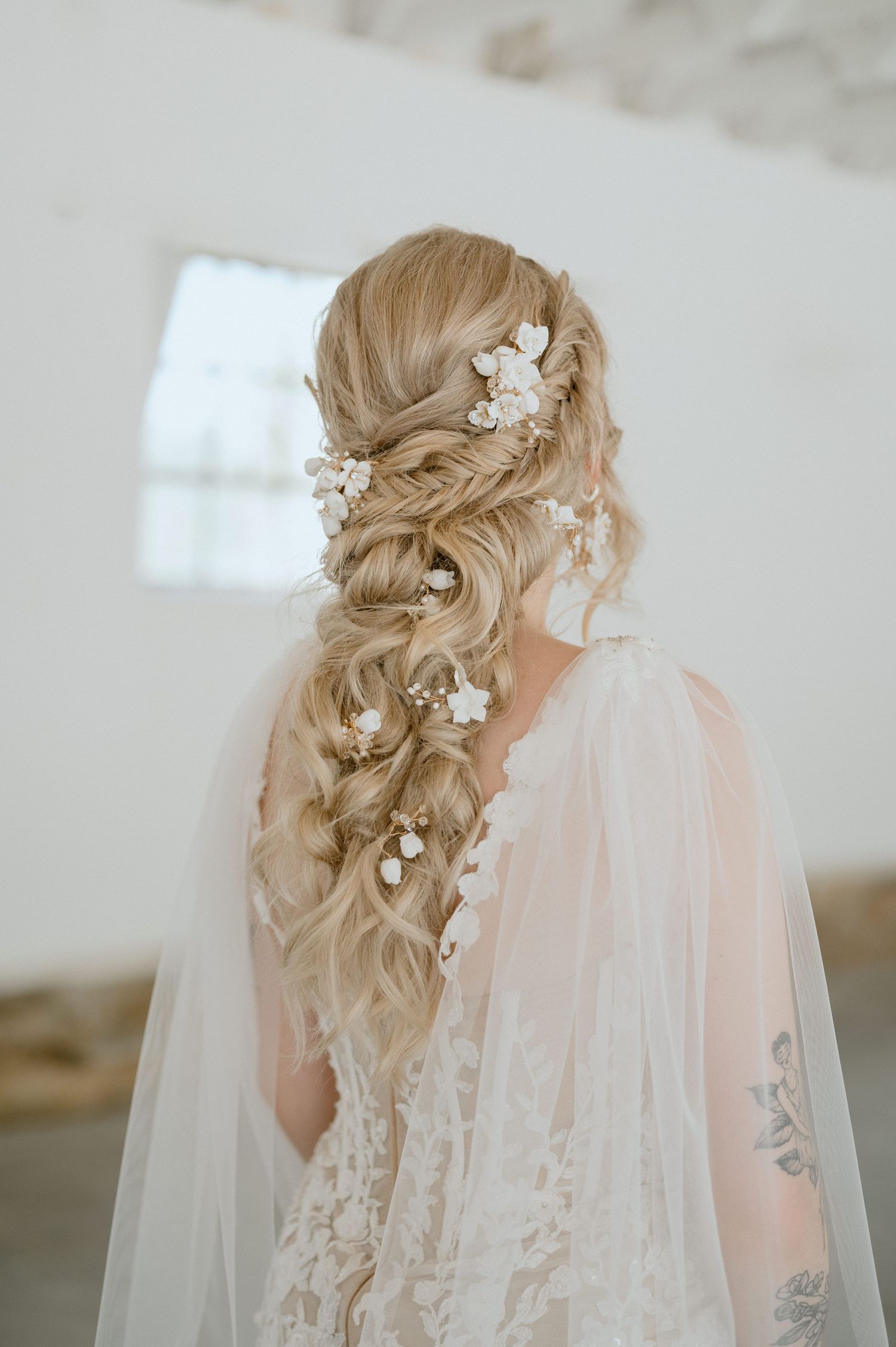 Cold Saturday Farm Wedding Carroll County Maryland Photographer Summer Finksburg Bridal hair