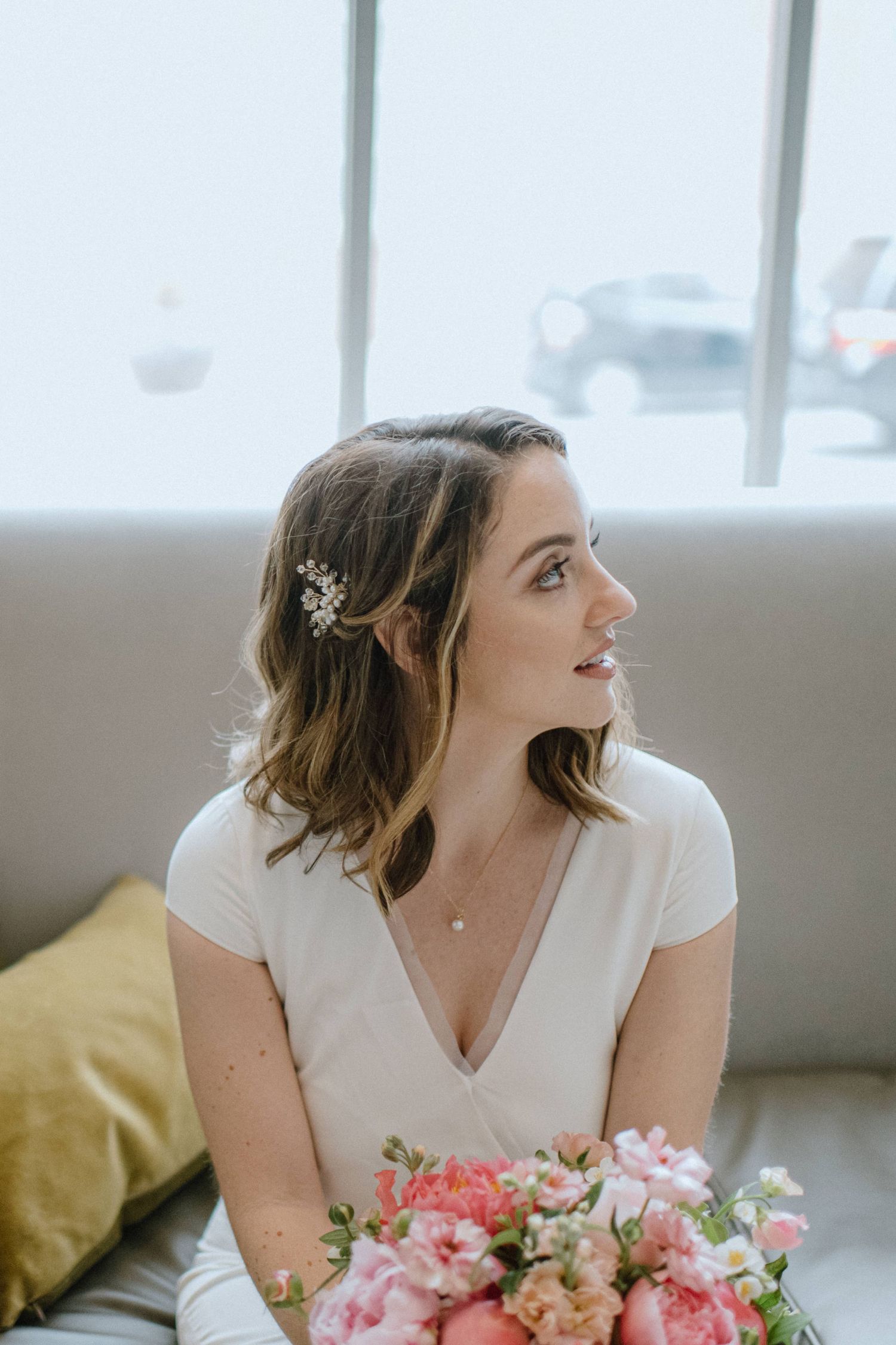 bride waiting for groom in the indigo hotel in baltimore