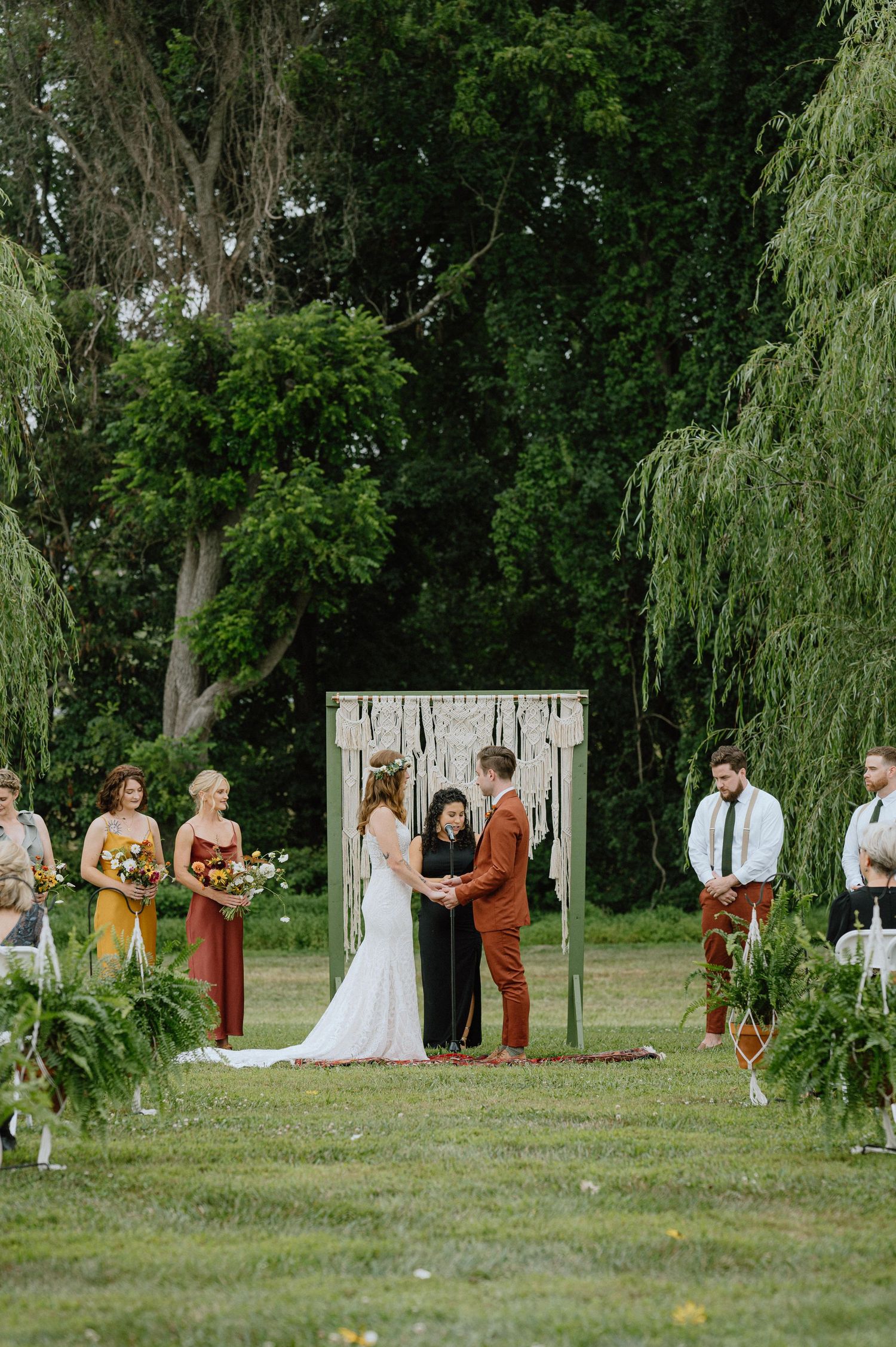 wedding ceremony boho bride backyard wedding maryland documentary wedding photographer