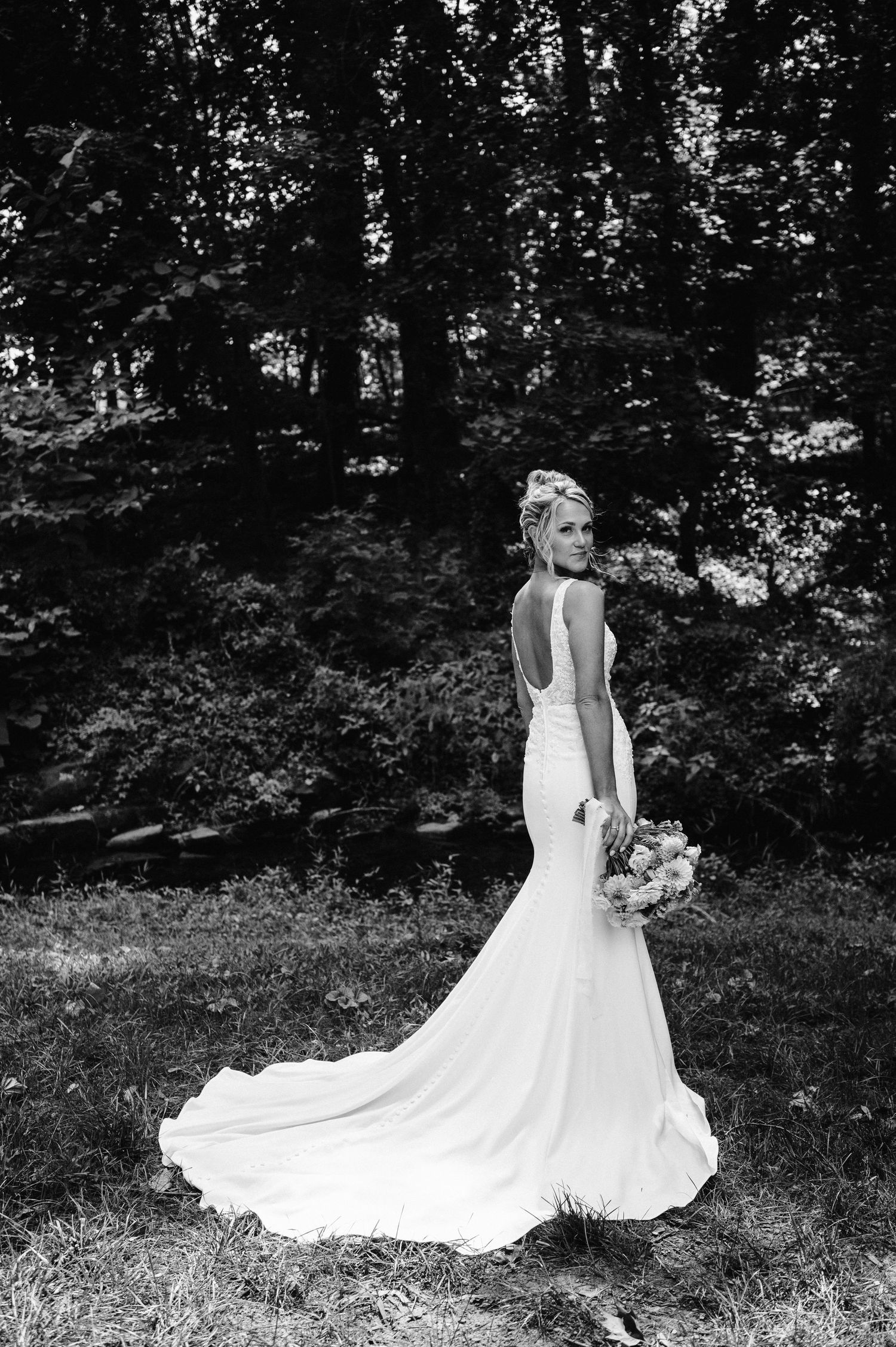 classic bridal portrait black and white modern bride beautiful wedding dress antrim 1844 wedding maryland wedding