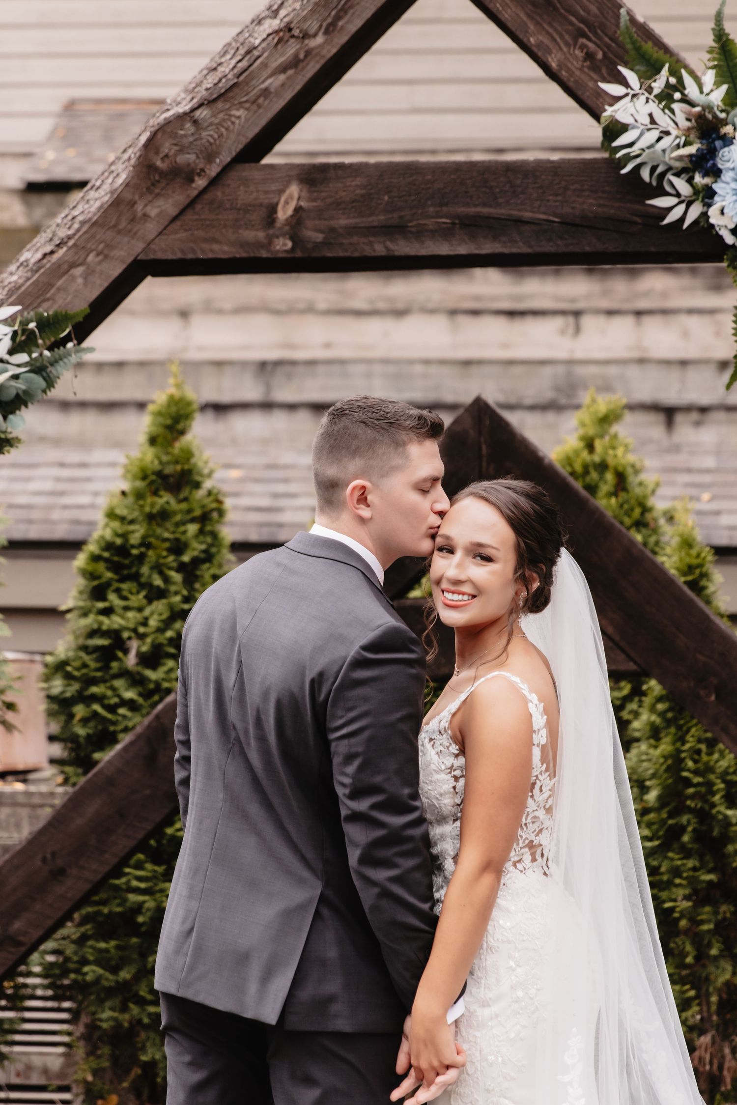 fall wedding at watersedge