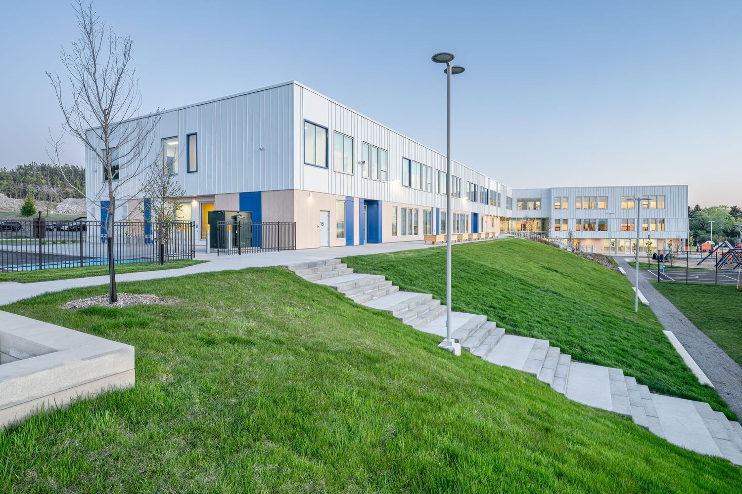 École de la Grande-Ourse. Rivière-du-Loup. ONICO architectes
