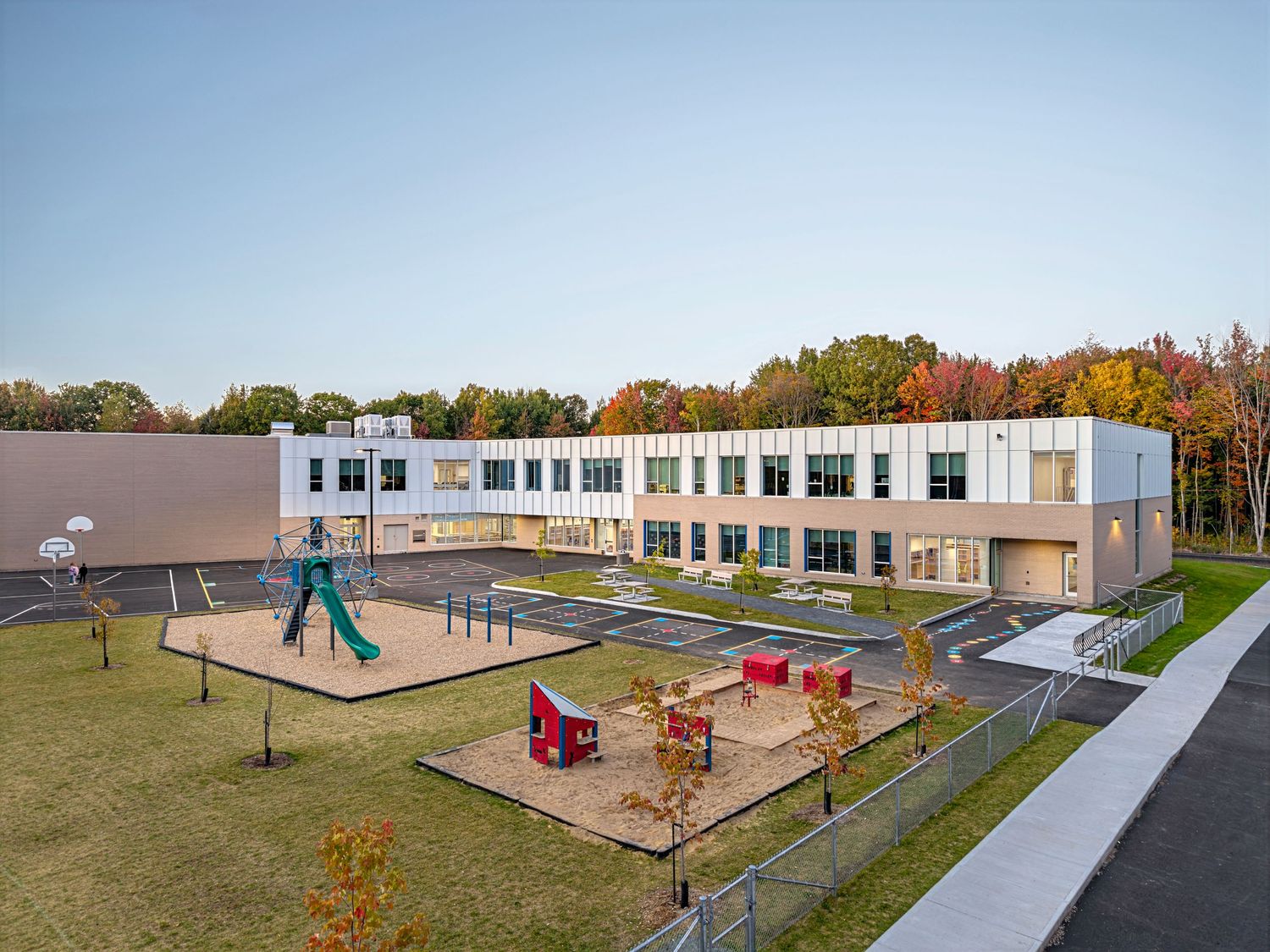 École primaire Explorami. Bécancour. ONICO architectes