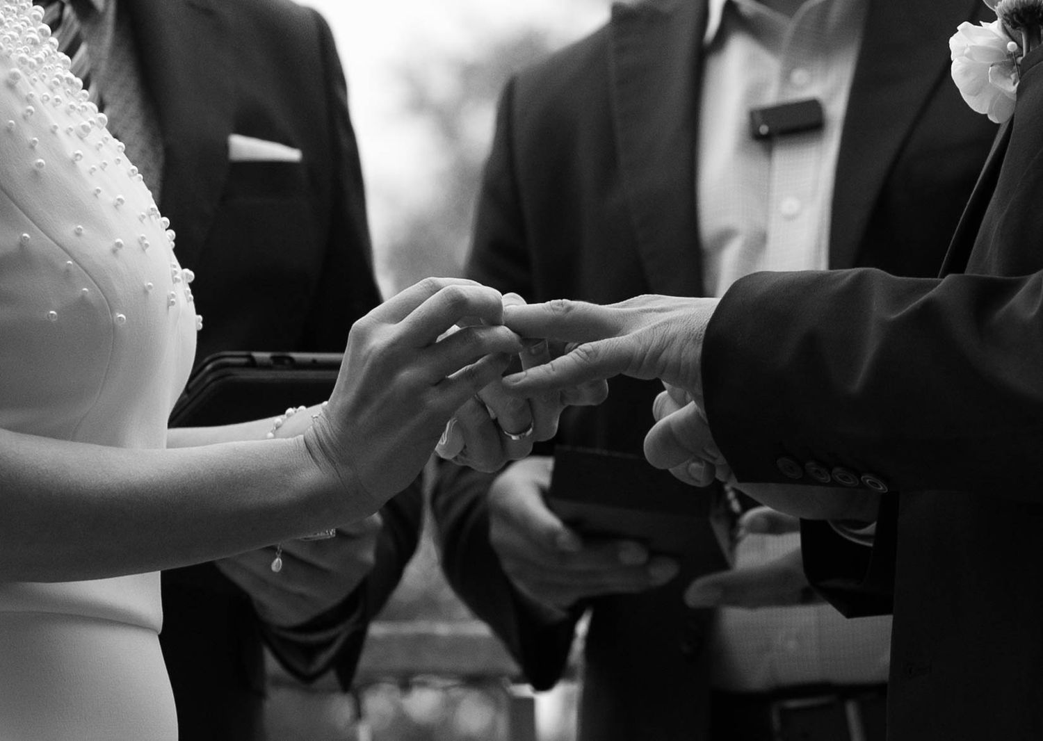 Based in Columbia, South Carolina, (and throughout the United States) Grace Ross Photography specializes in weddings, engagements, and senio