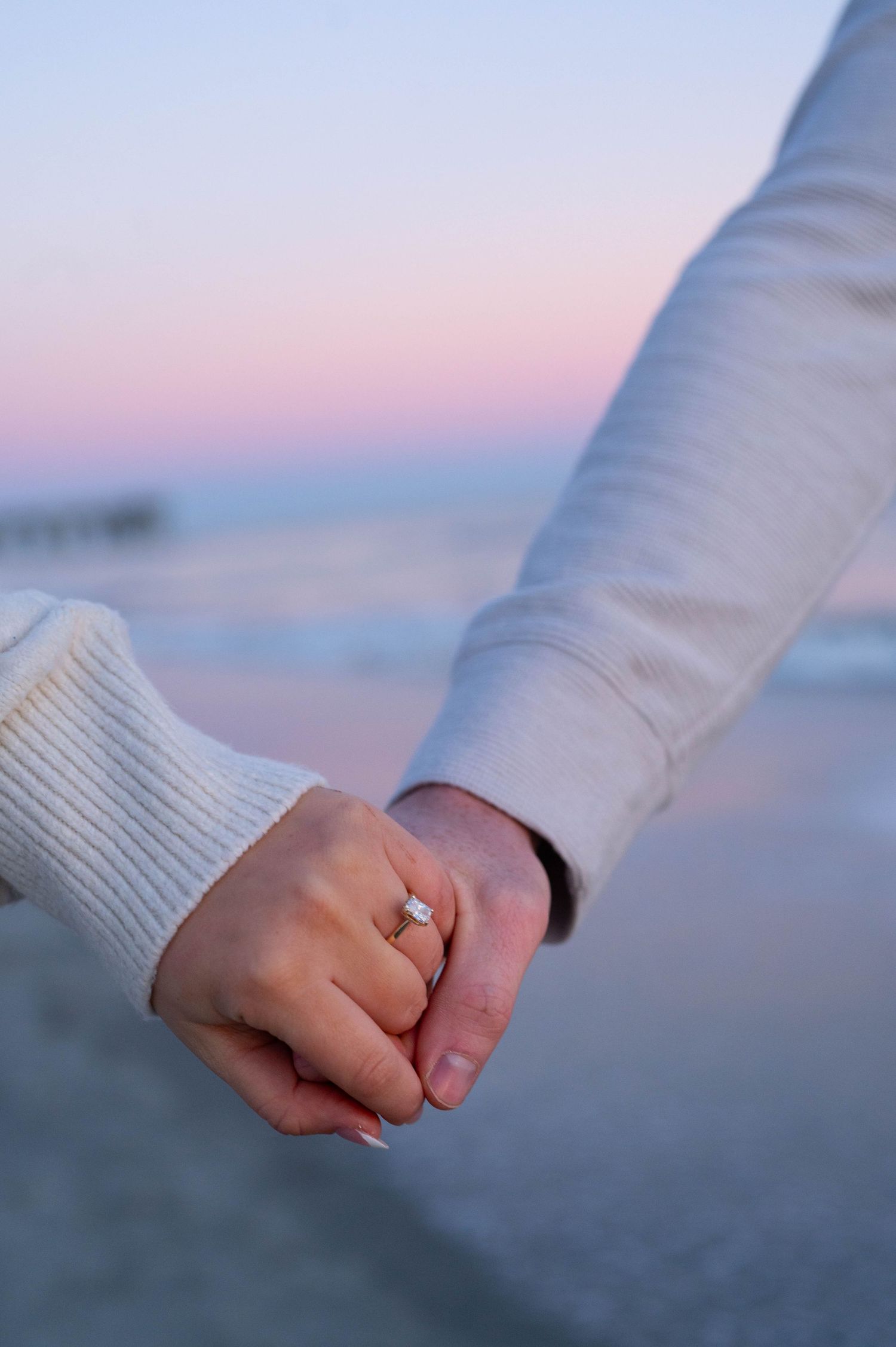 Based in Columbia, South Carolina, (and throughout the United States) Grace Ross Photography specializes in weddings, engagements, and senio