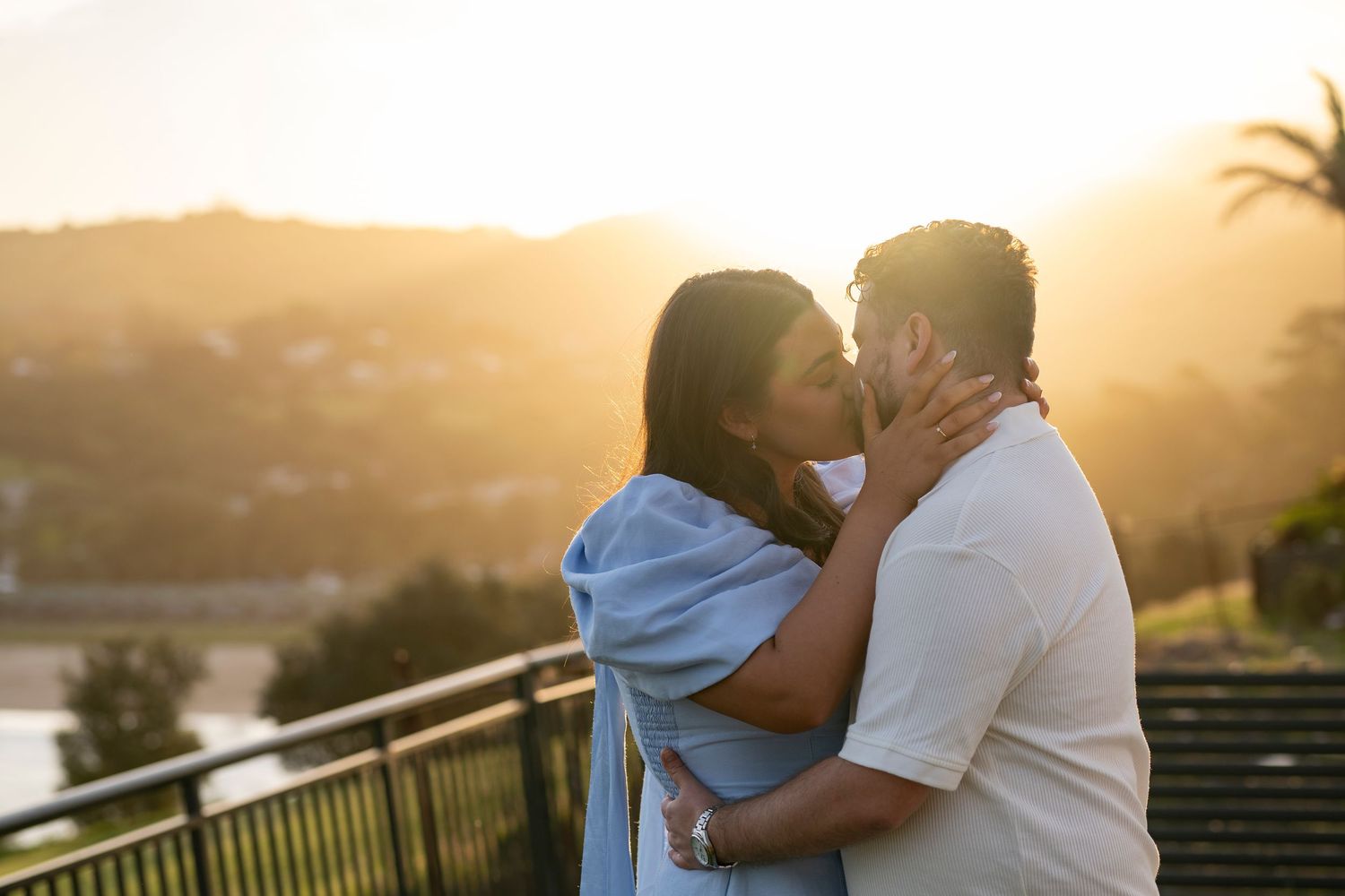 Couple sunset photo session in Kiama. Romantic kiss.