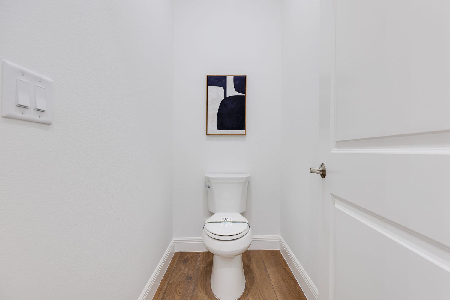 Clean bathroom real estate photography St Petersburg