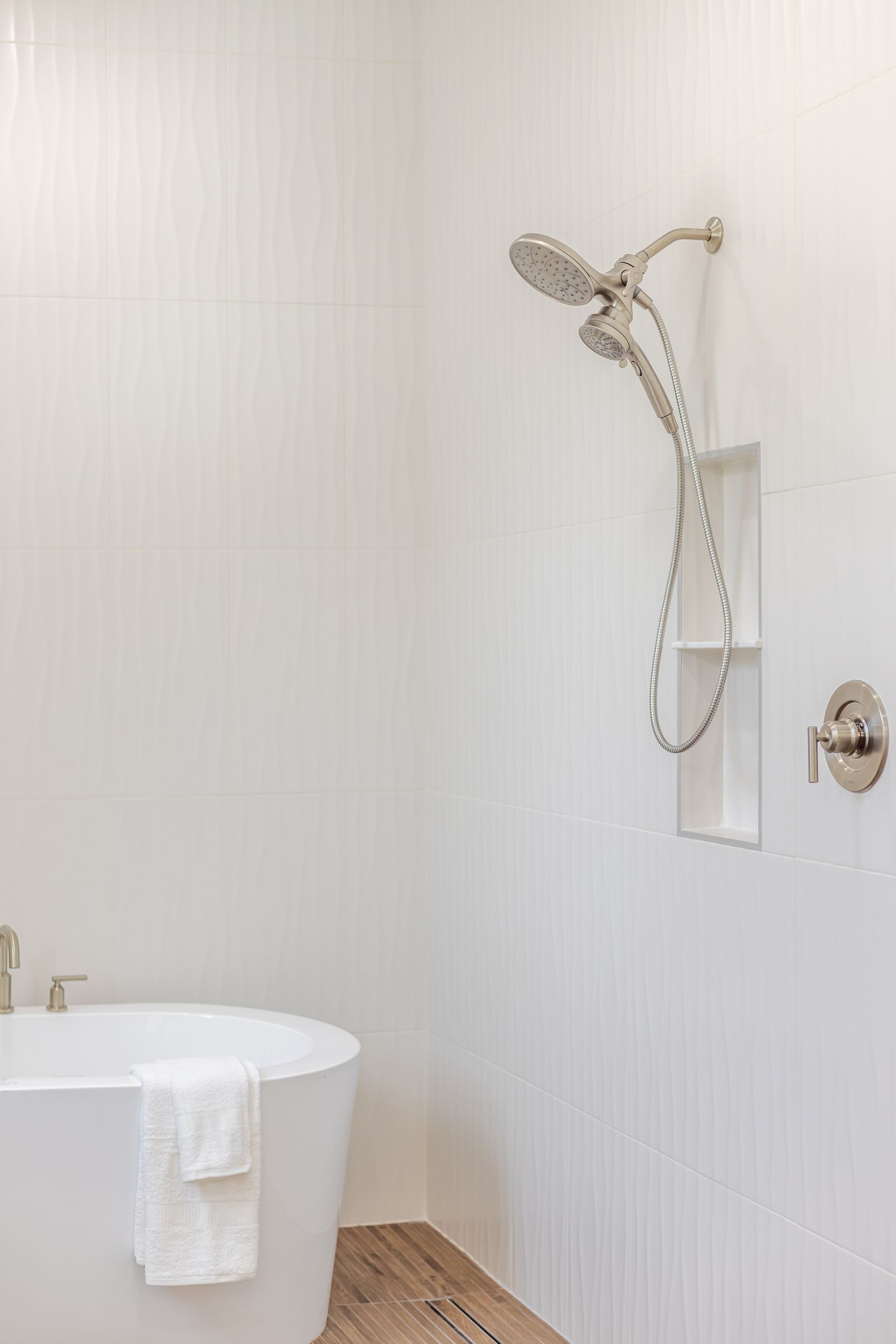Clean bathroom real estate photography St Petersburg