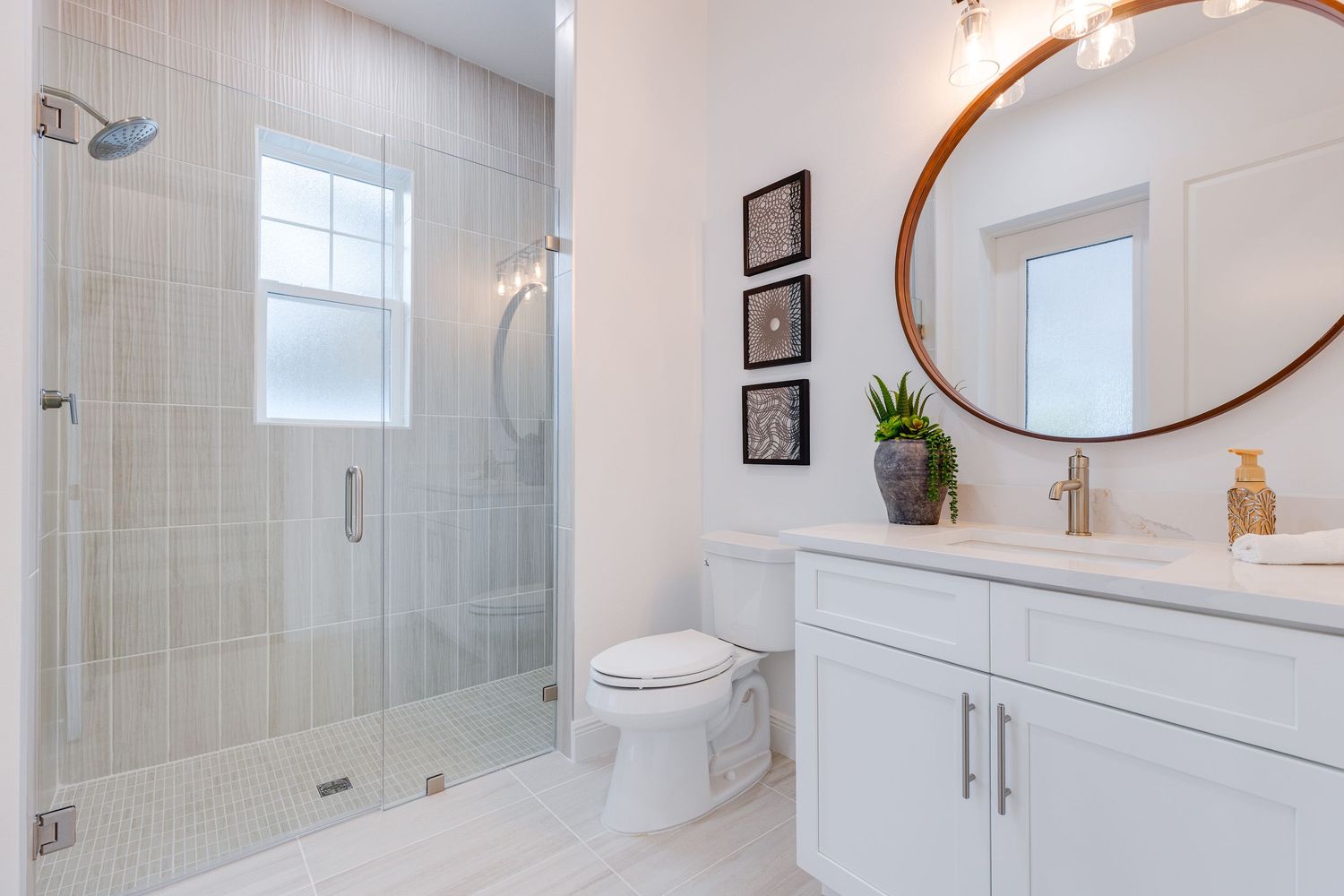 Clean bathroom real estate photography St Petersburg
