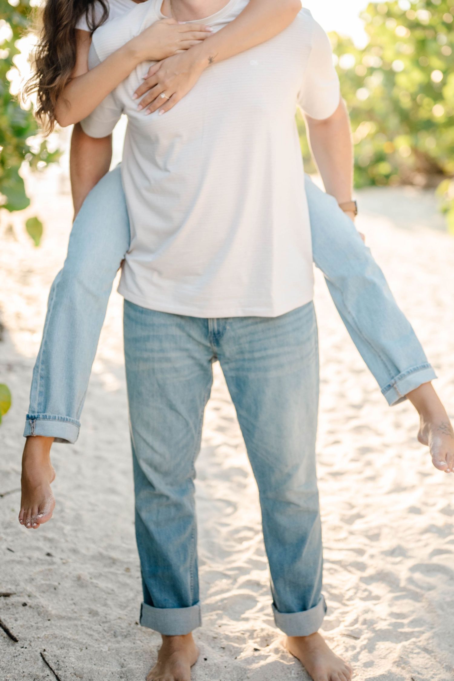 Outdoor lifestyle photography session with natural light and emotion.
