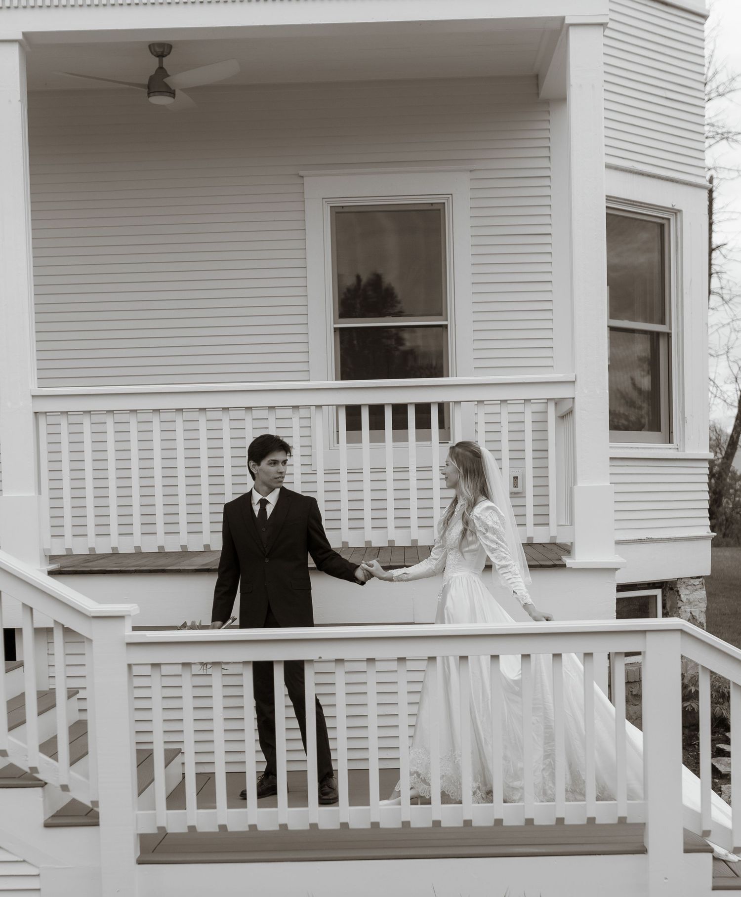 Whitefish MT wedding photographer capturing couple at Whitefish