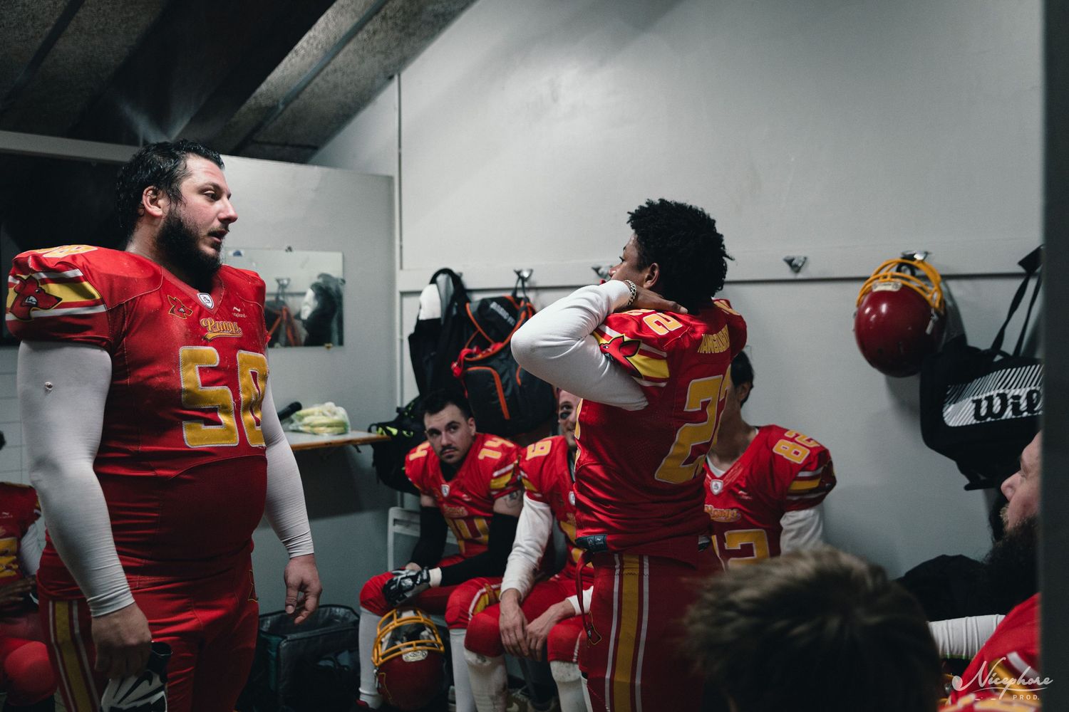 Photo de vestiaire d'équipe de football américain