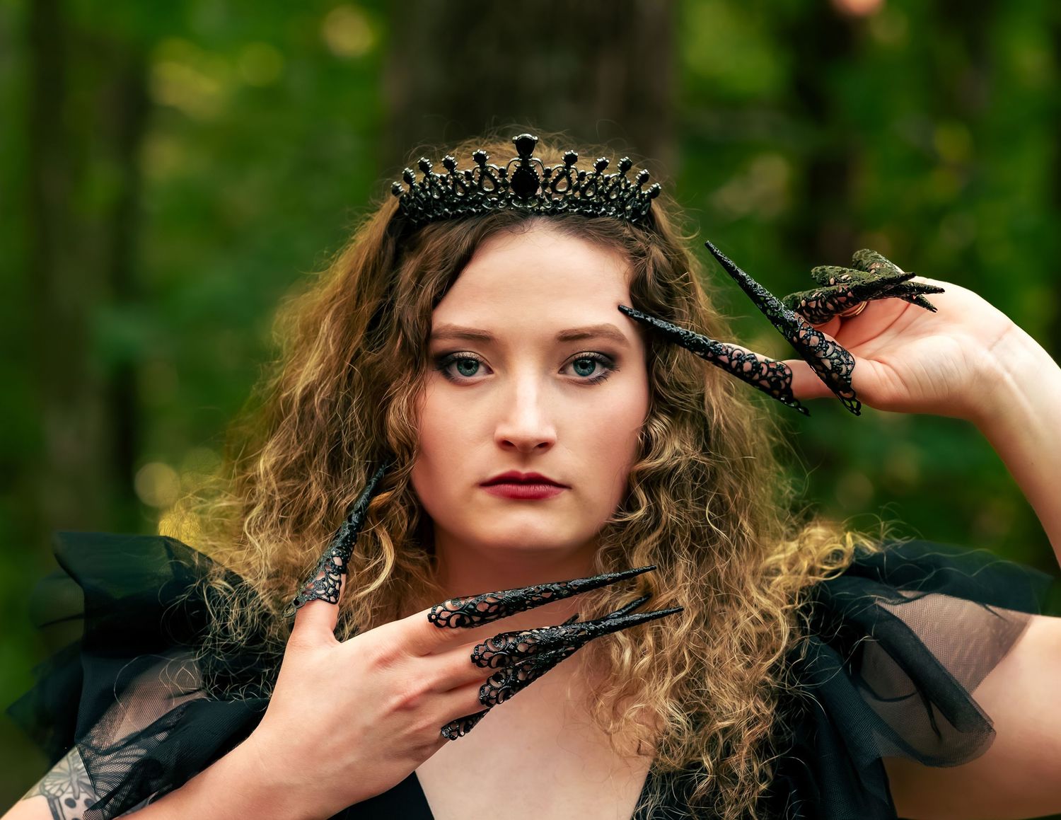 creative editorial headshot portrait of girl dress like a gothic queen by Catch Your Fire Photography at Beaverdam Nature Trail in Madison