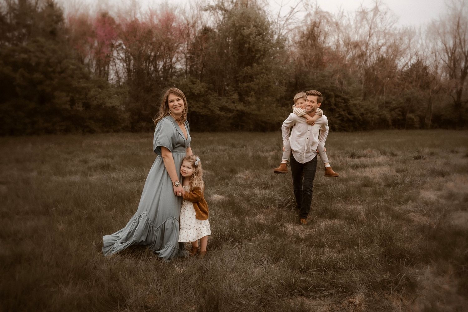 Outdoor family photography in Moore County, NC