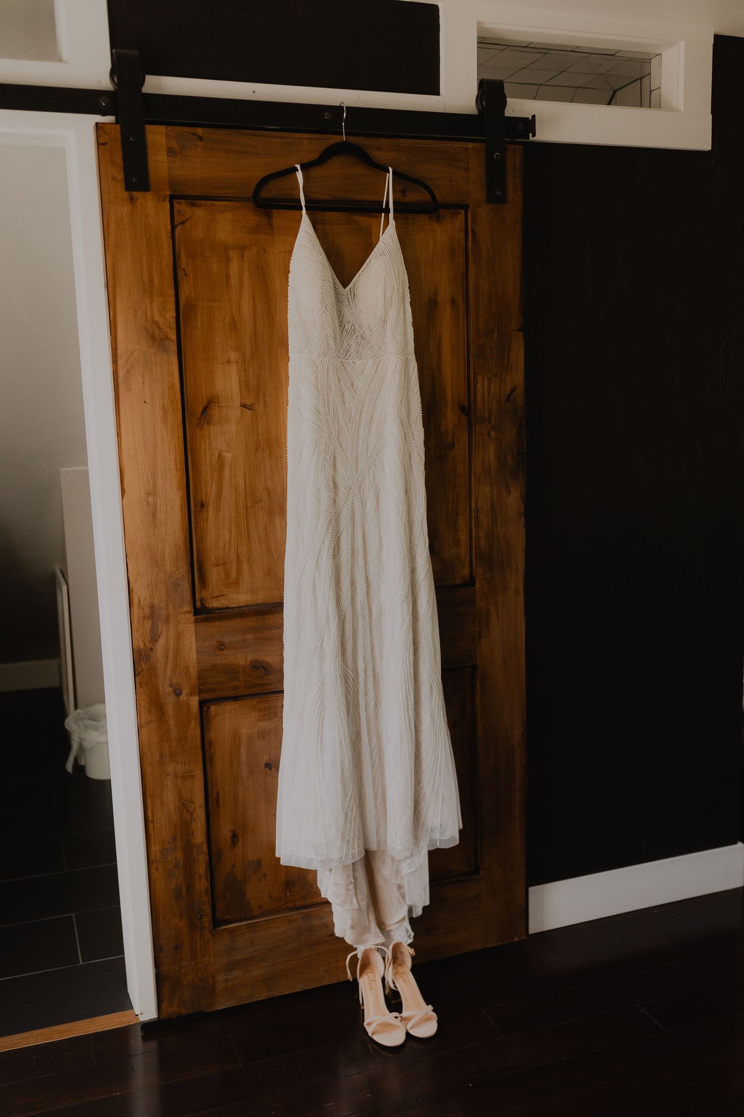 Close-up of the bride’s wedding dress