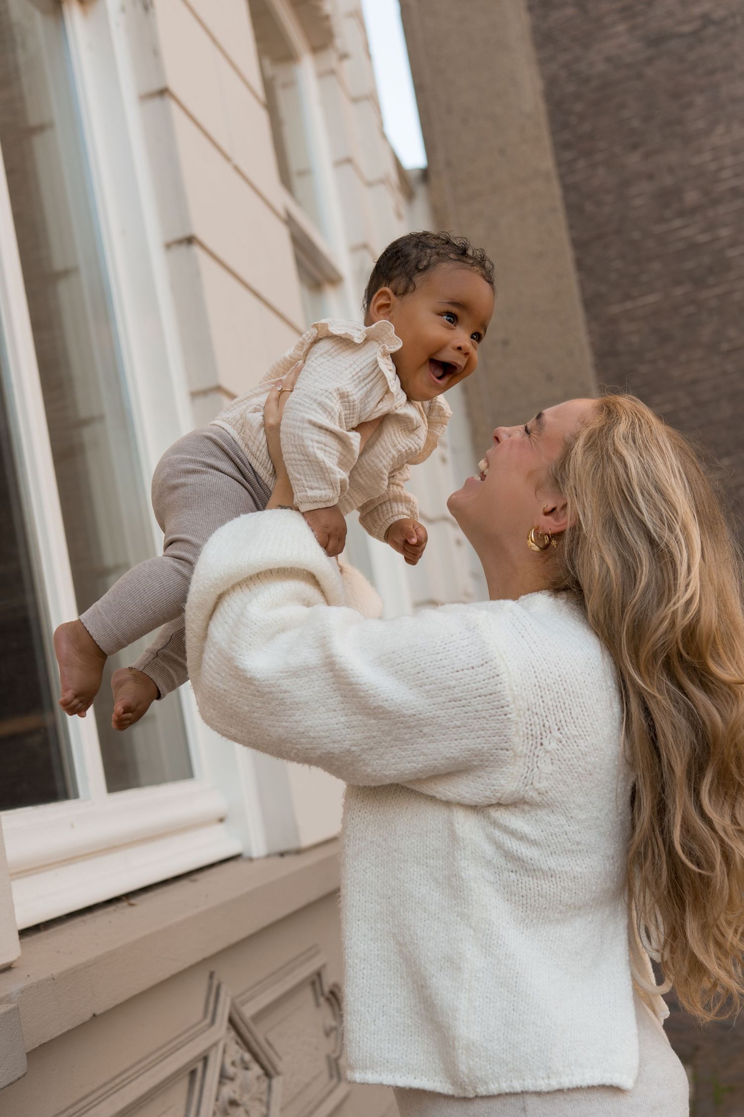 Motherhood. Mama en kind shoot.