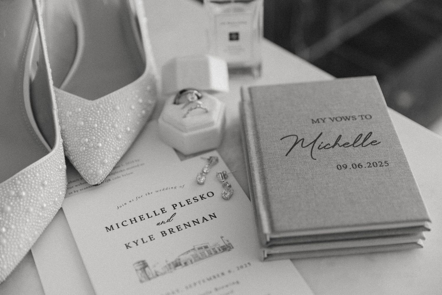 Documentary wedding photographer Ontario, Woodstock Ontario, cinematic storytelling, candid emotional moments