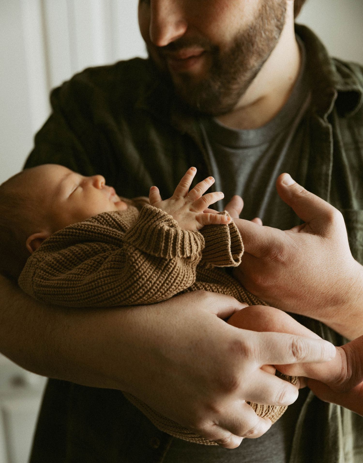 Lifestyle Newborn photographer near me, lifestyle newborn photographer woodstock,newborn photographer norwich,newborn photographer London