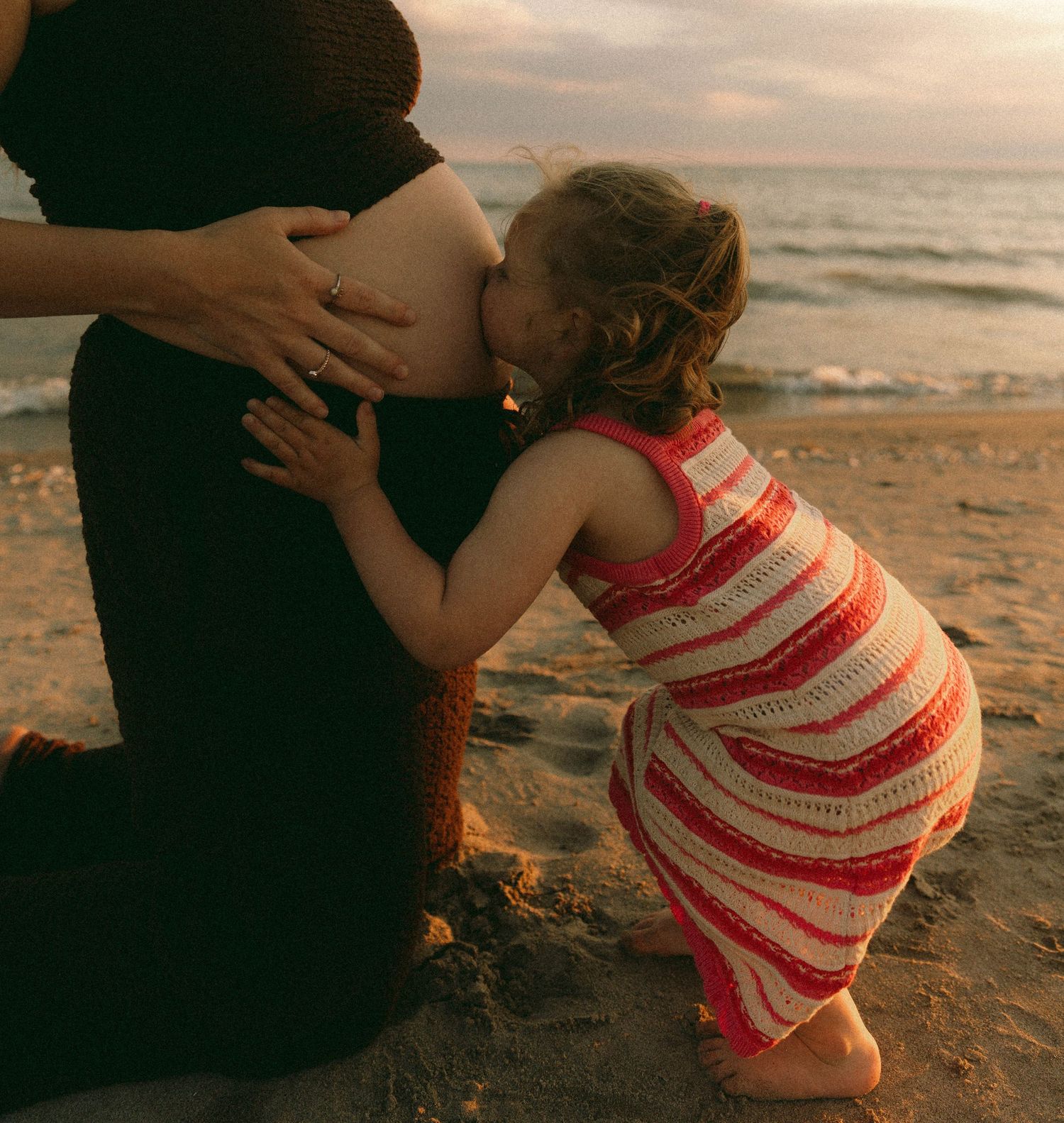 port burwell maternity photographer, port burwell photographer, tillsonburg photographer,tillsonburg maternity photographer,cinematic photos