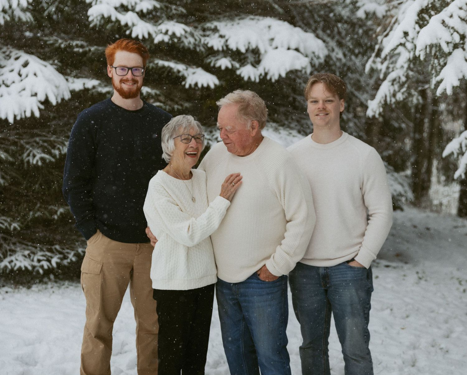 Woodstock Ontario family photographer | London ON family photos | Kitchener Waterloo family photography | Photographer Near Me | Woodstock