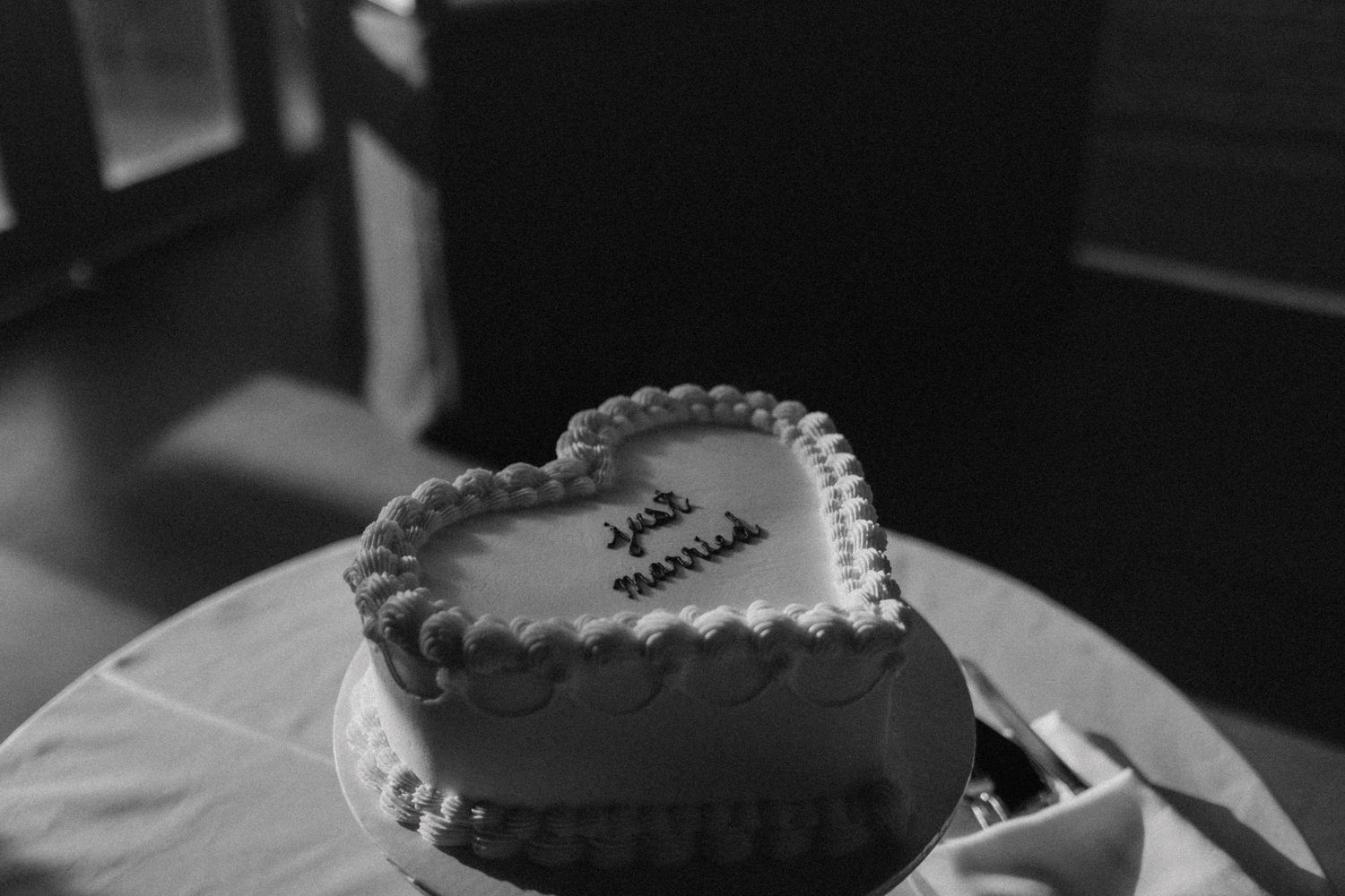 Cinematic wedding photographer Ontario, documentary wedding photography, Woodstock Ontario, candid storytelling