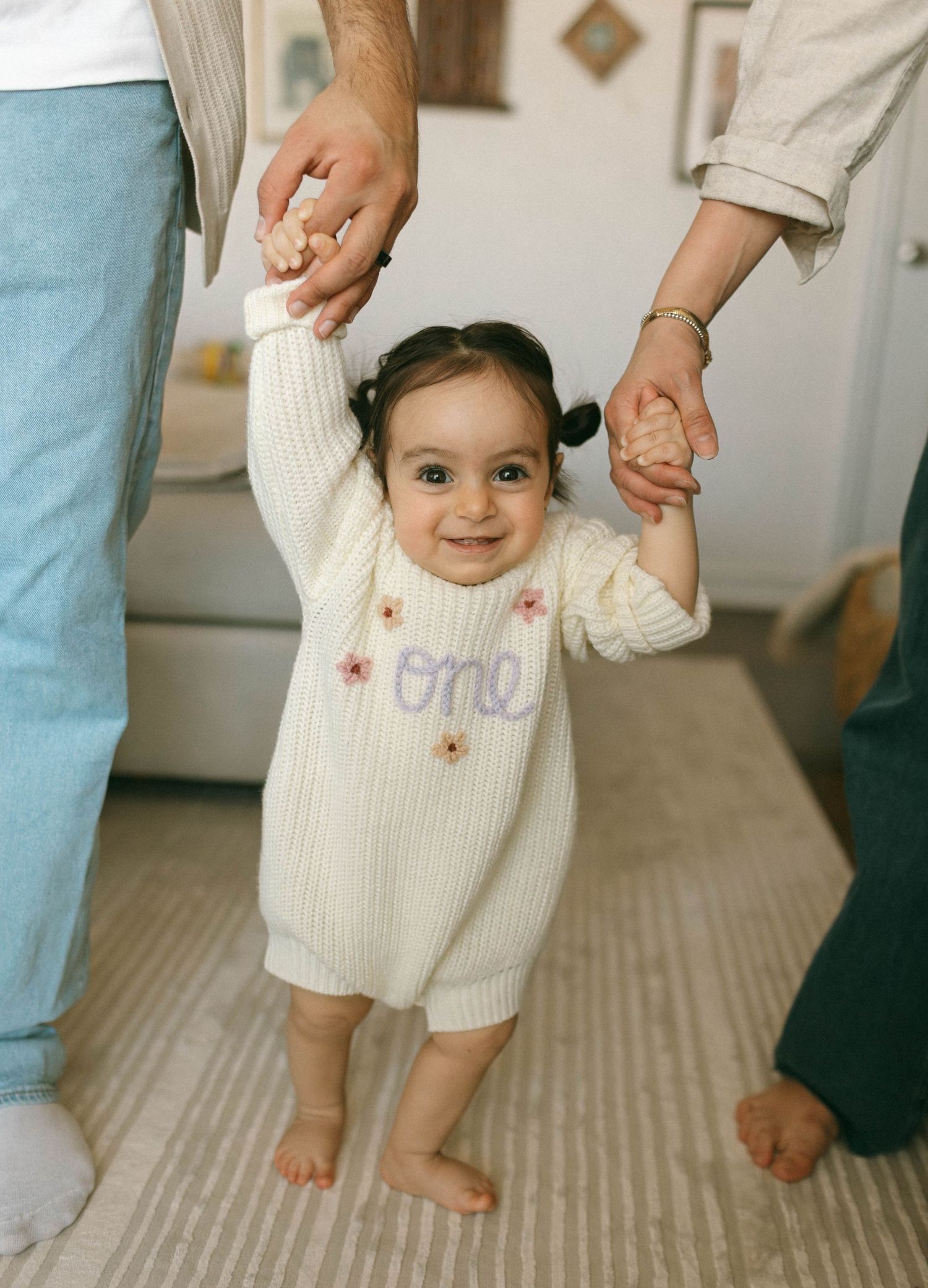 family photographer, family photographer near me, woodstock family photographer, ontario family photographer, first birthday photoshoot
