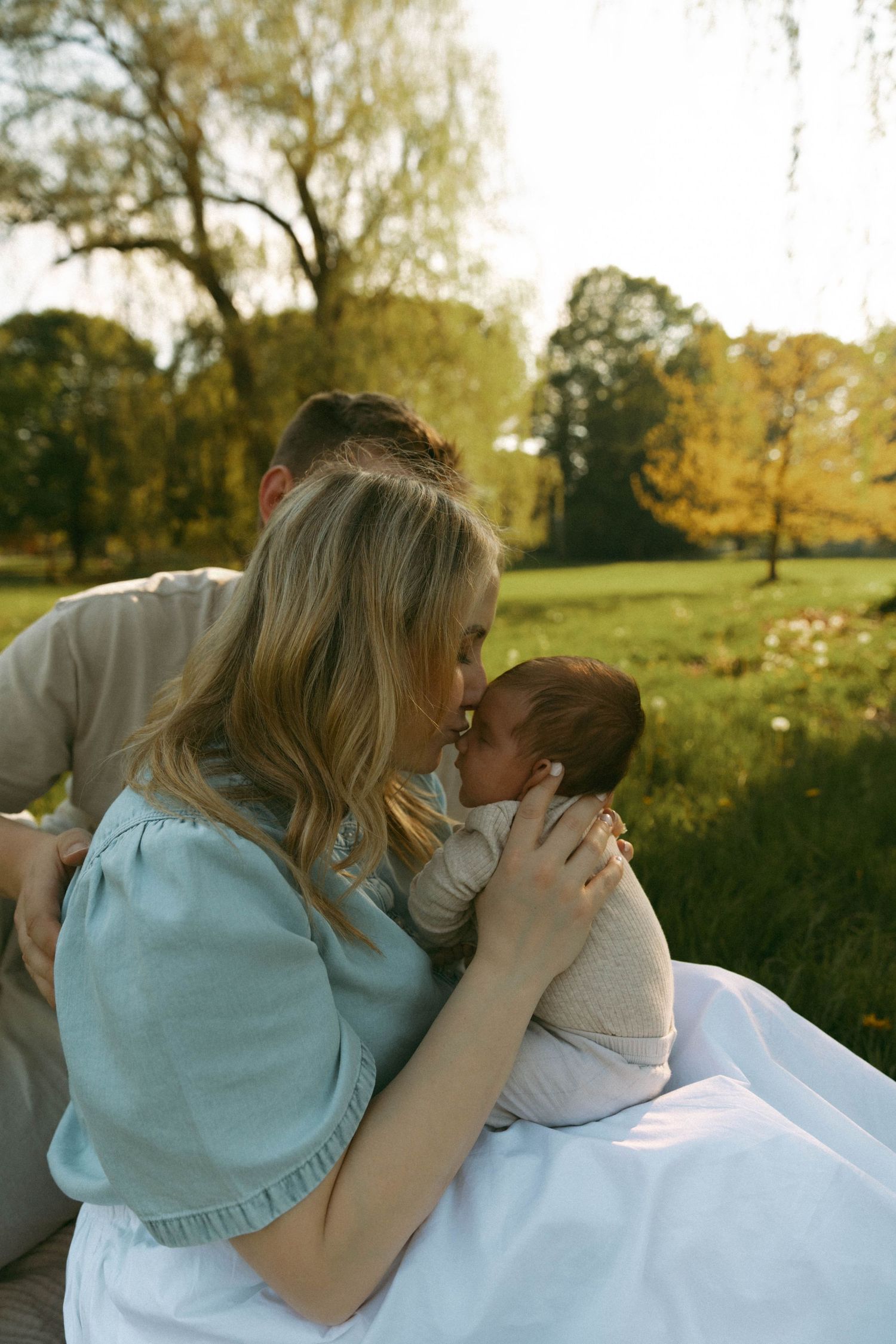 Lifestyle Newborn photographer near me, lifestyle newborn photographer brantford ,newborn photographer paris ontario, cambridge photographer