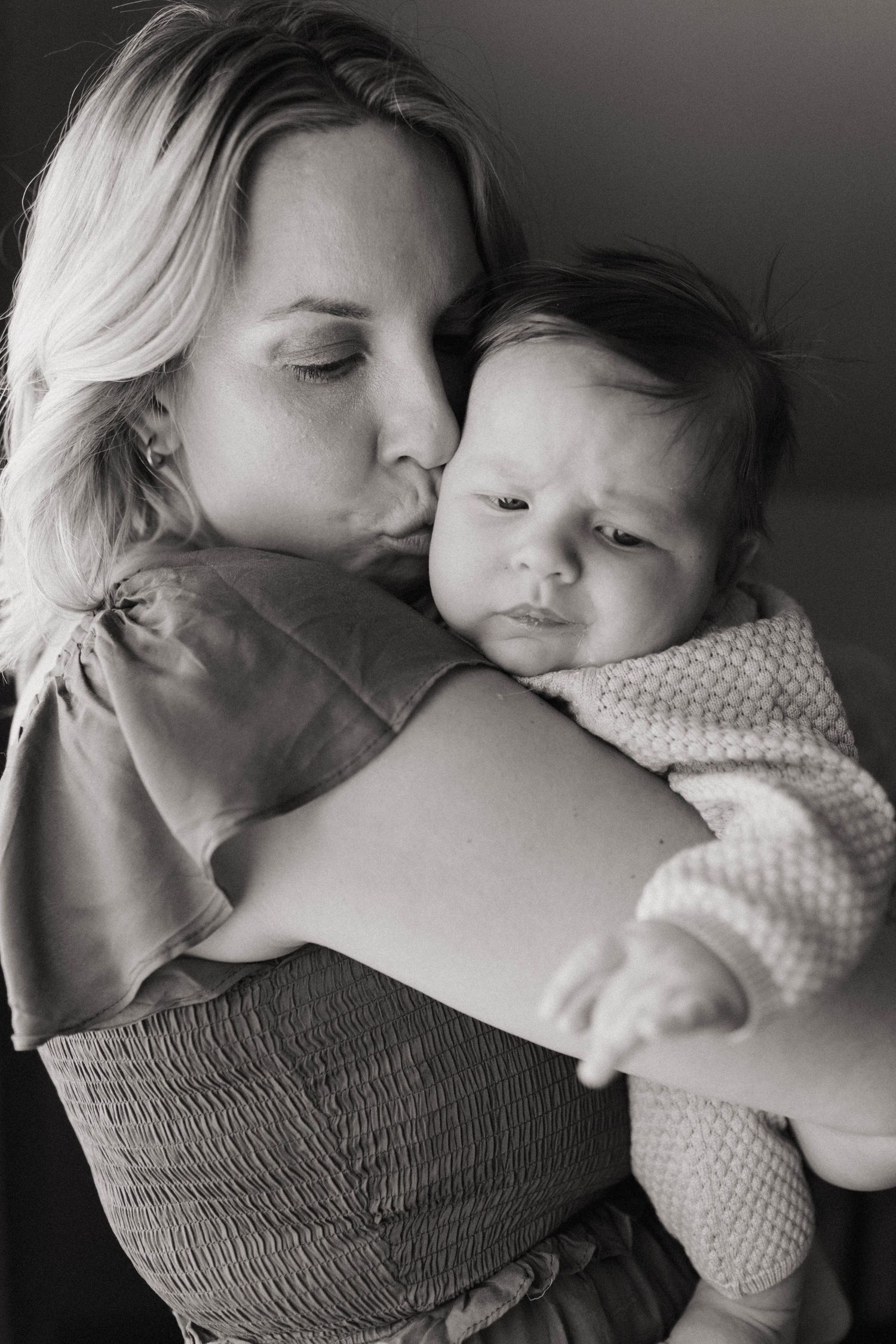ingersoll newborn photographer, ingersoll photographer, thamesford photographers, thamesford newborn photographer, woodstock newborn photos